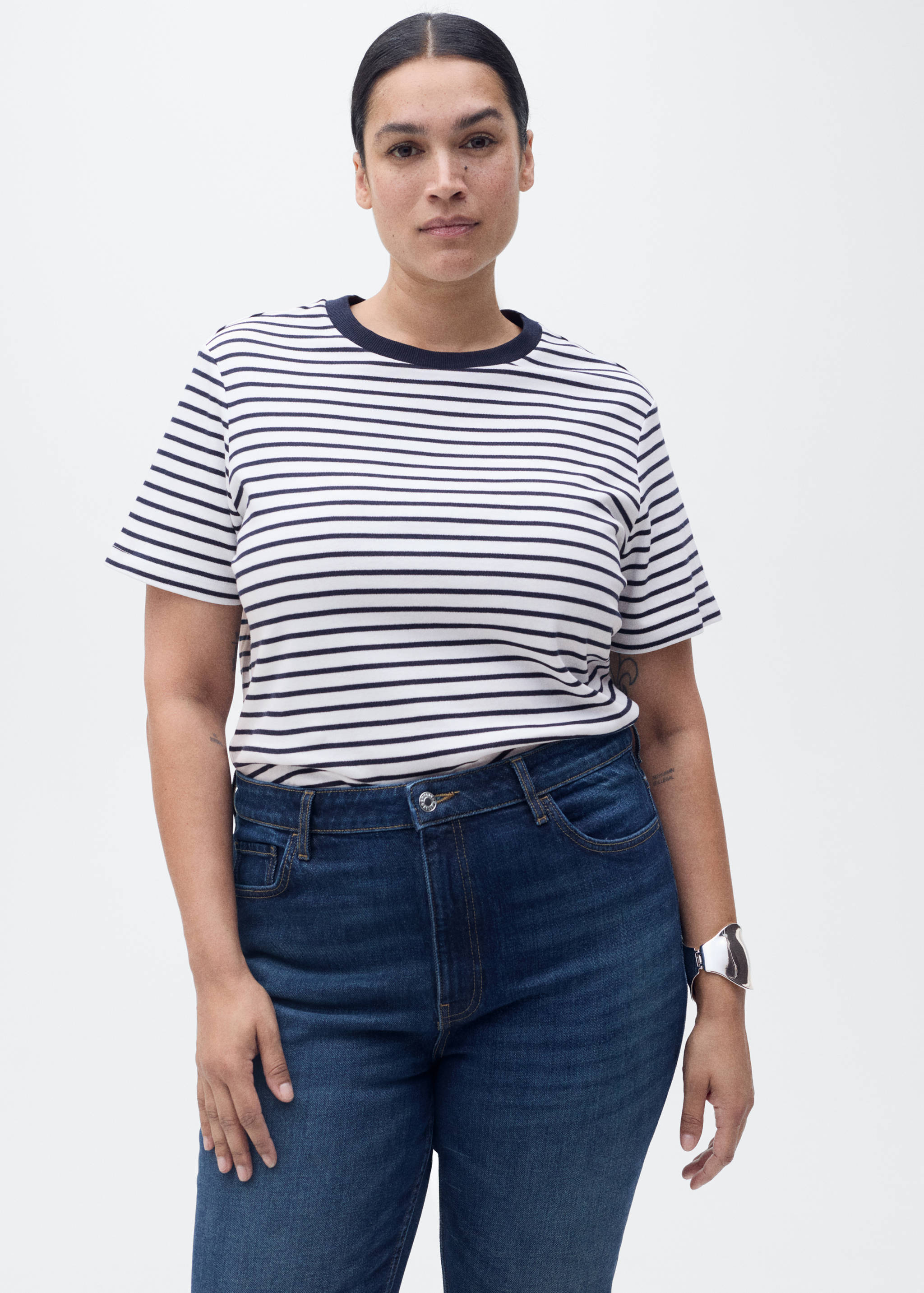 Striped short-sleeved cotton t-shirt - Details of the article 5