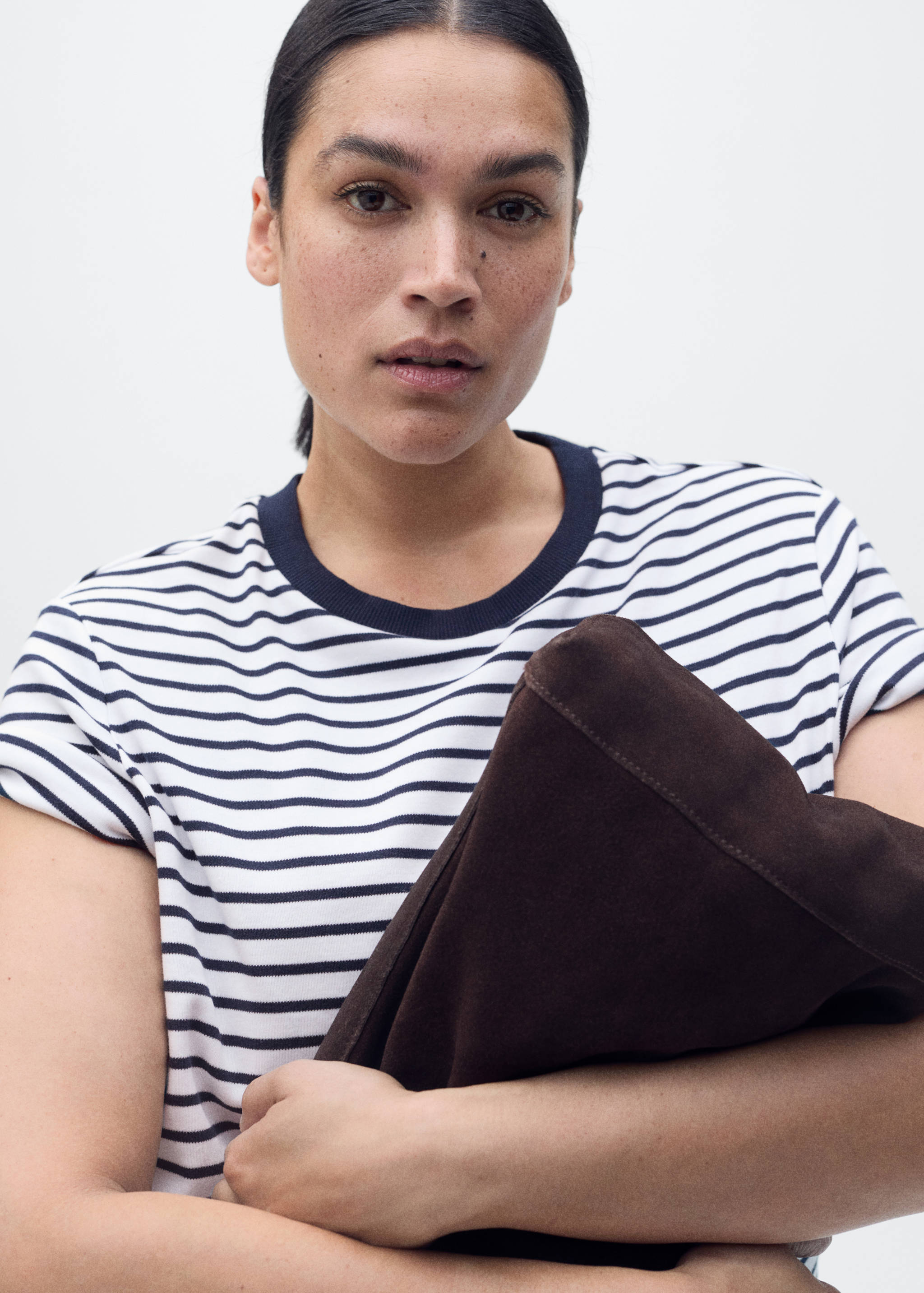 Striped short-sleeved cotton t-shirt - Details of the article 4