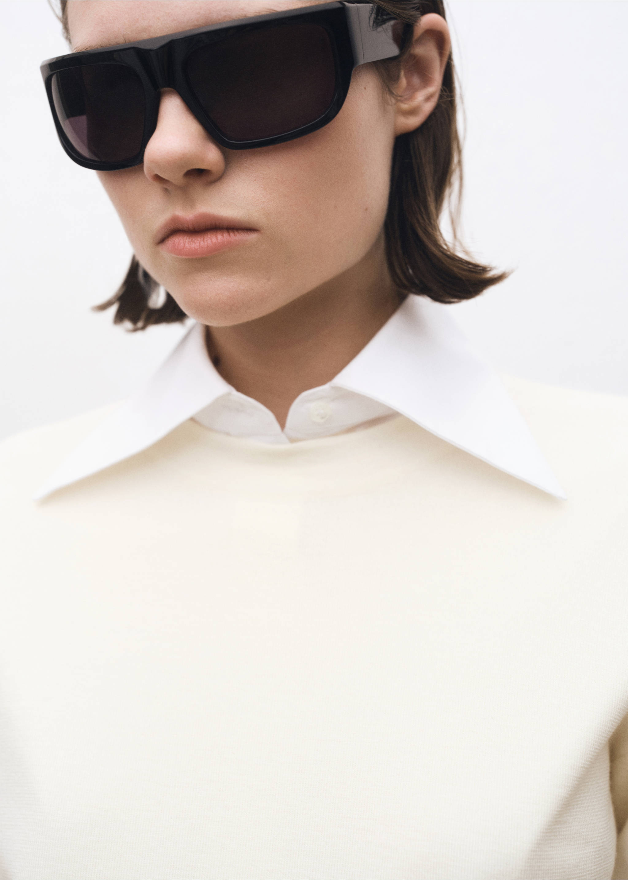 Short-sleeved wool-blend sweater - Details of the article 1, Ecru. Ref: 87044089-00.