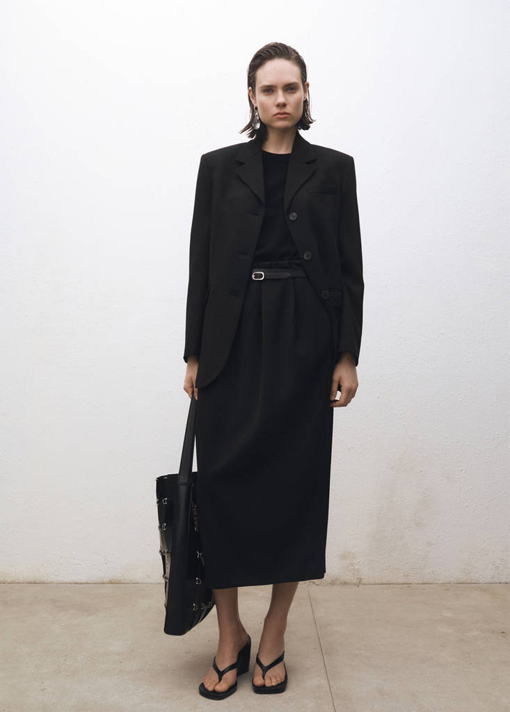 Short-sleeved wool-blend sweater — Black