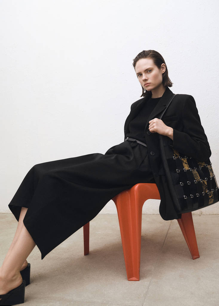 Short-sleeved wool-blend sweater — Black
