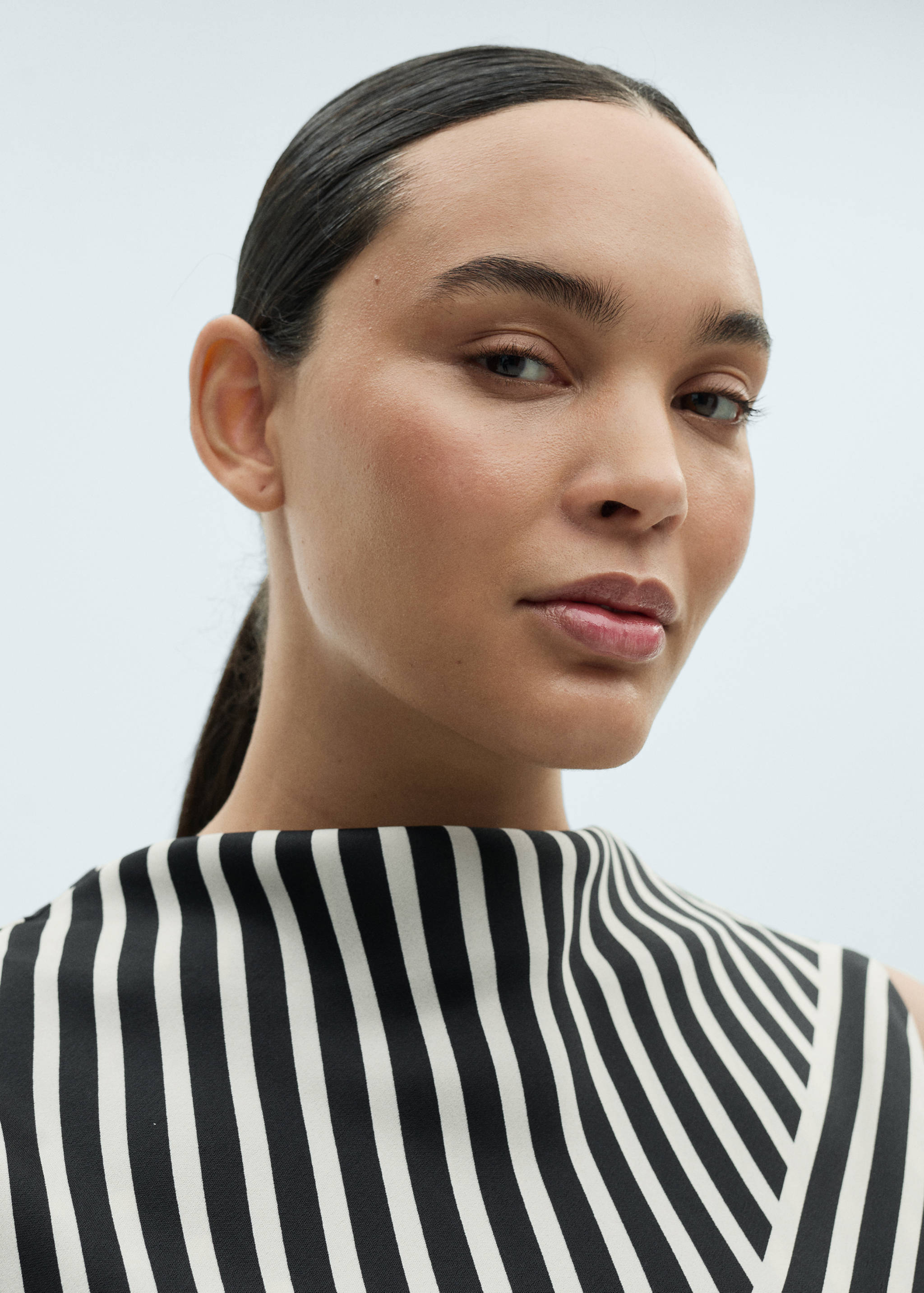 Striped perkins-neck blouse - Details of the article 4