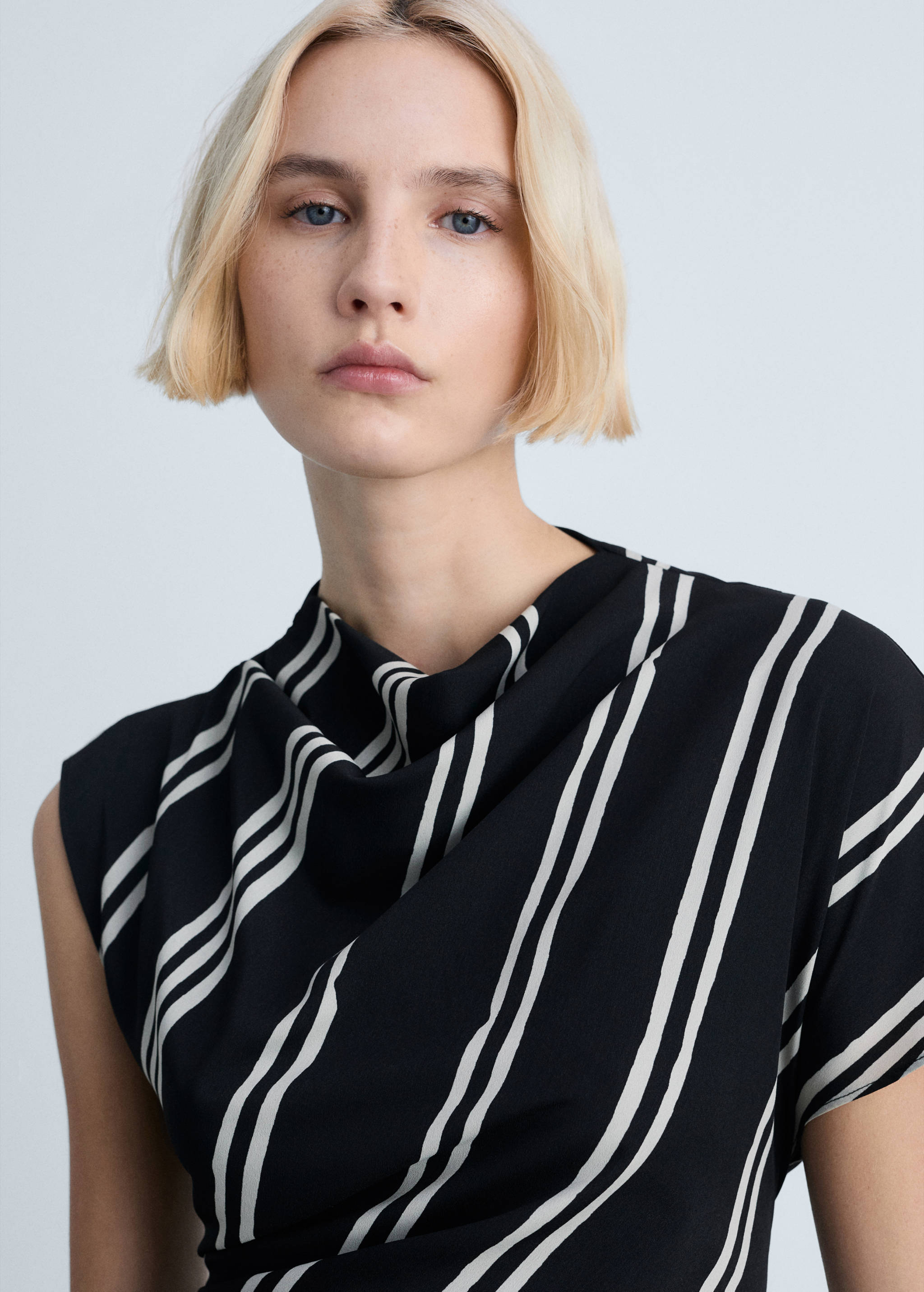 Stripe-print midi-dress - Details of the article 1