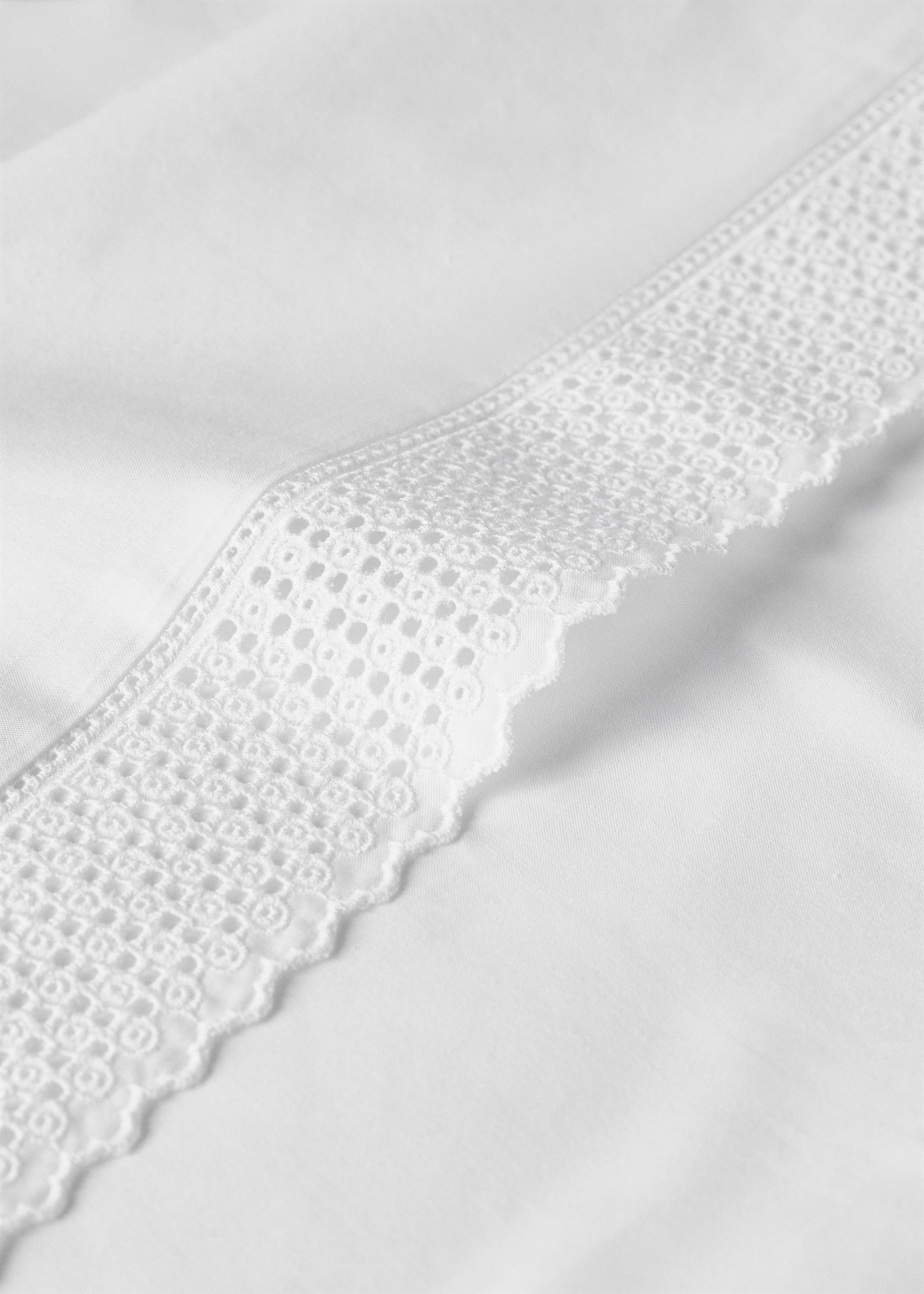 Set of embroidered percale cotton sheets and pillow for cot - Details of the article 1