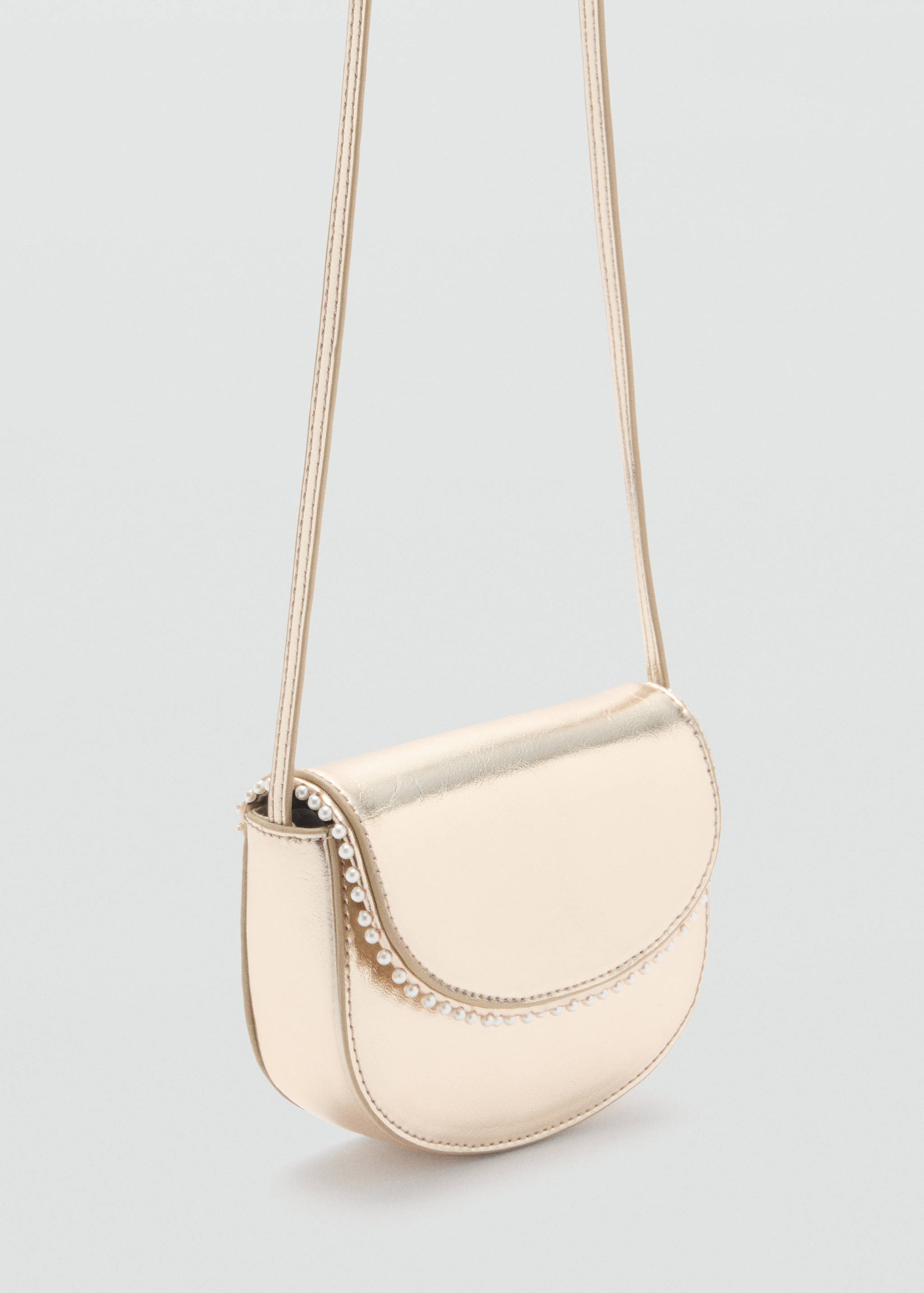 Мини-сумочка с клапаном - Средний план