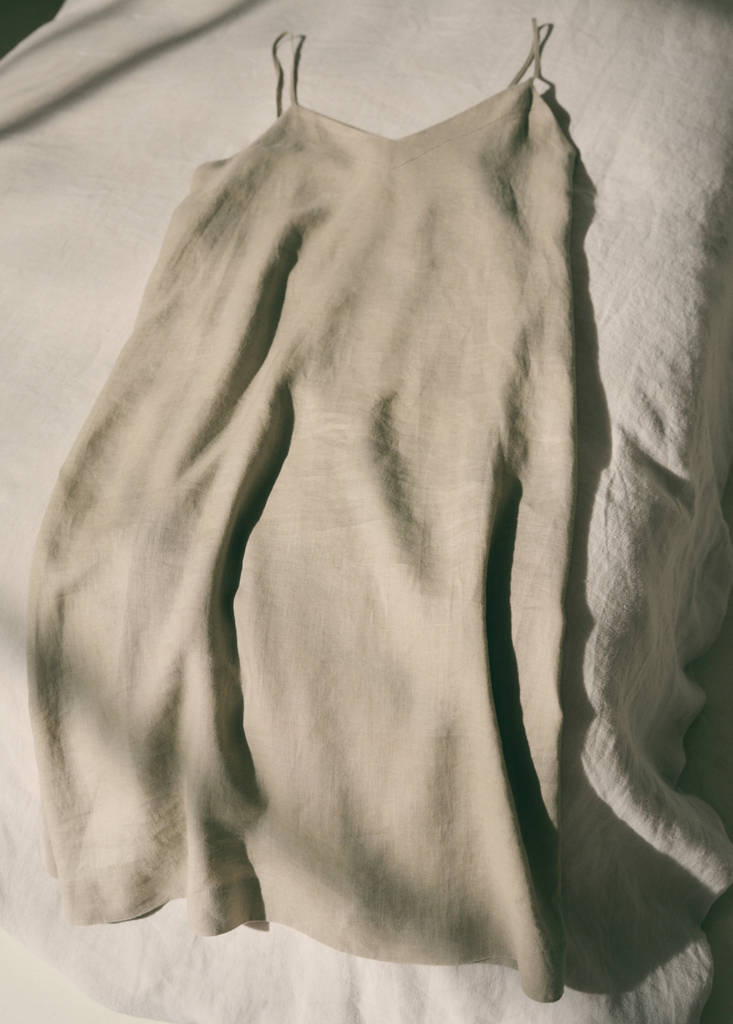 Linen nightgown — Sand