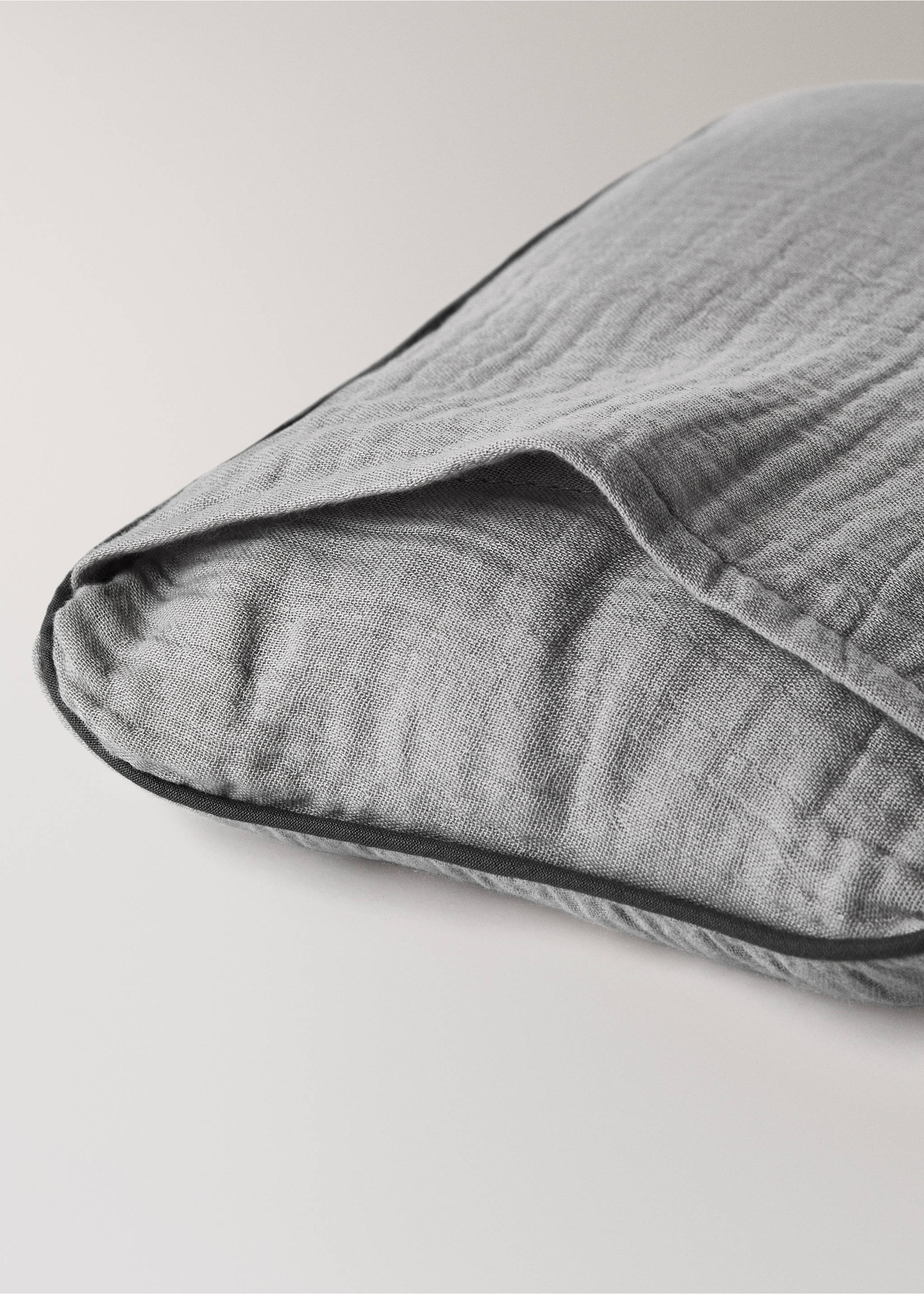 Set of chiffon cotton top sheet and pillowcase for mini cot - Details of the article 4, Light/Pastel Grey. Ref: 87044428-00.