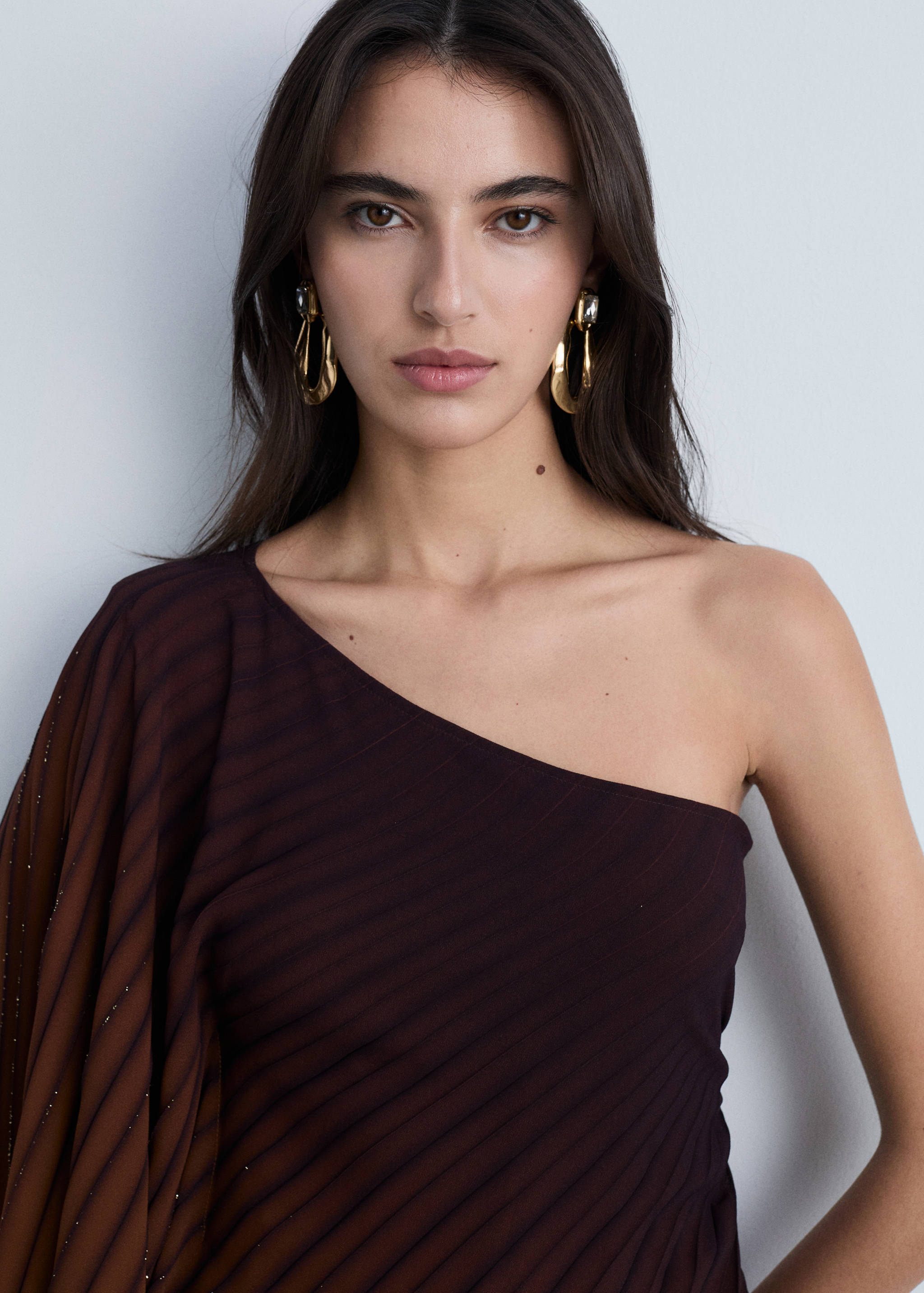 Asymmetrisk plisserad blus - Detaljer om artikeln 1