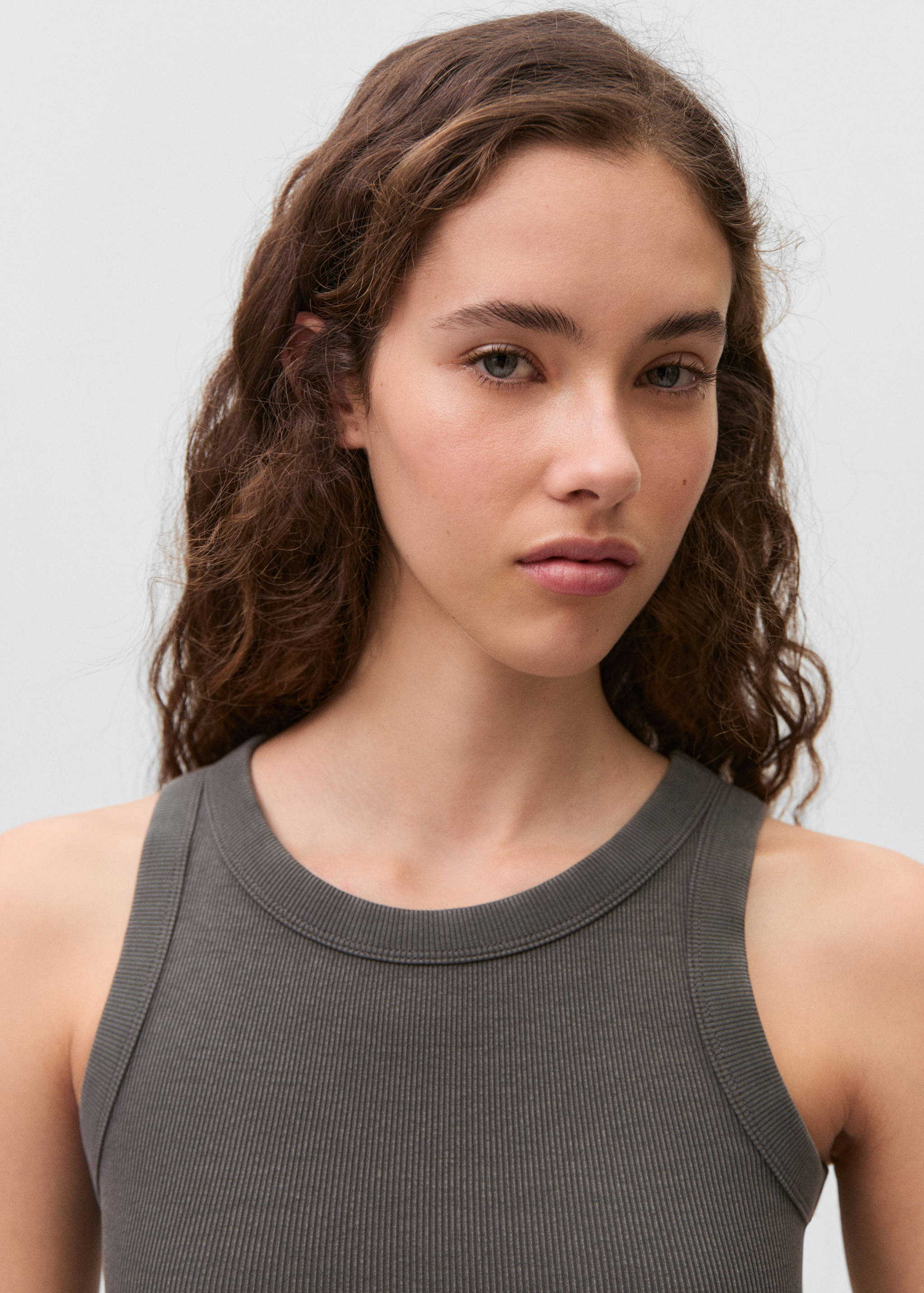 Long back slit dress - Details of the article 1