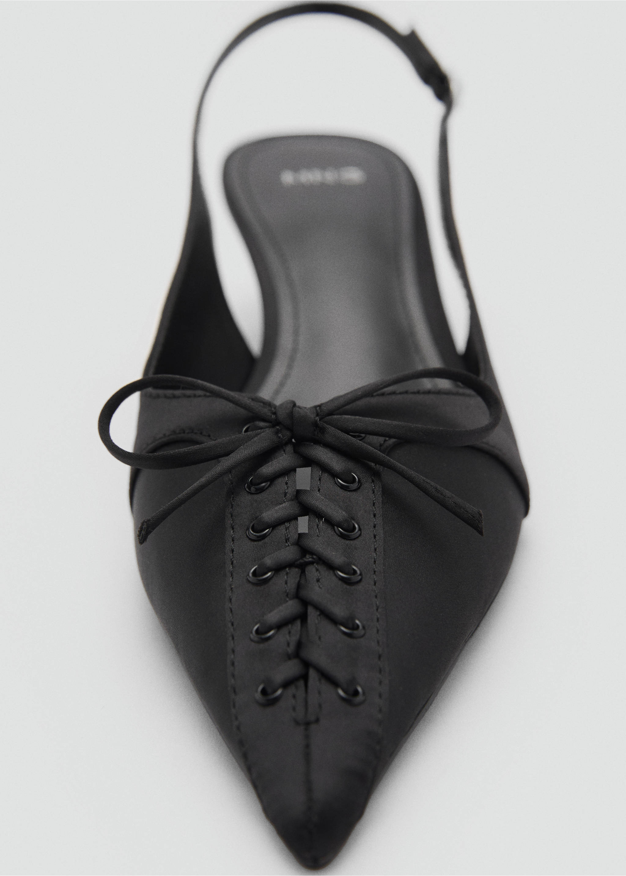 High-heeled shoes with pointed toe and bow - Details of the article 2, Black. Ref: 87044805-00.