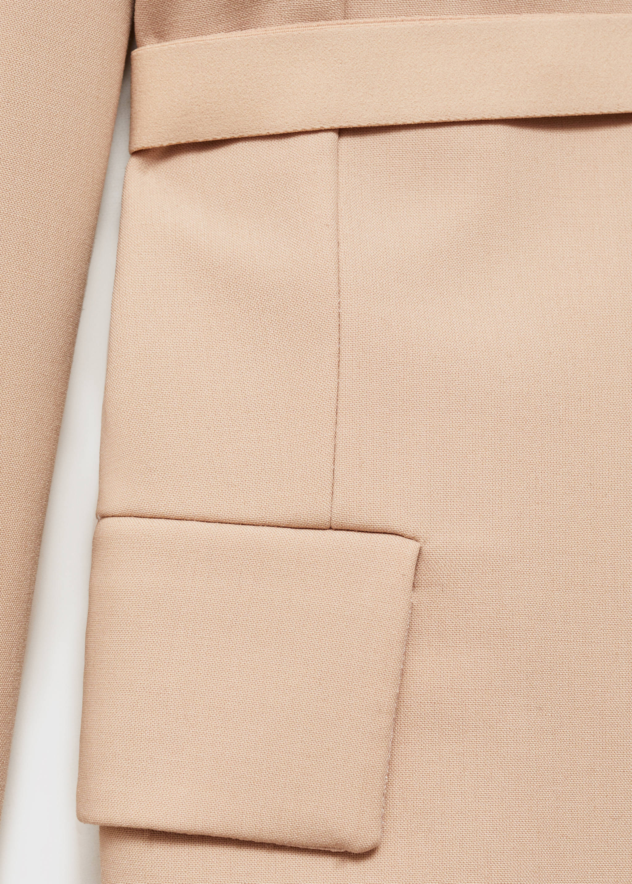 Woollen coat with belt - Details of the article 0