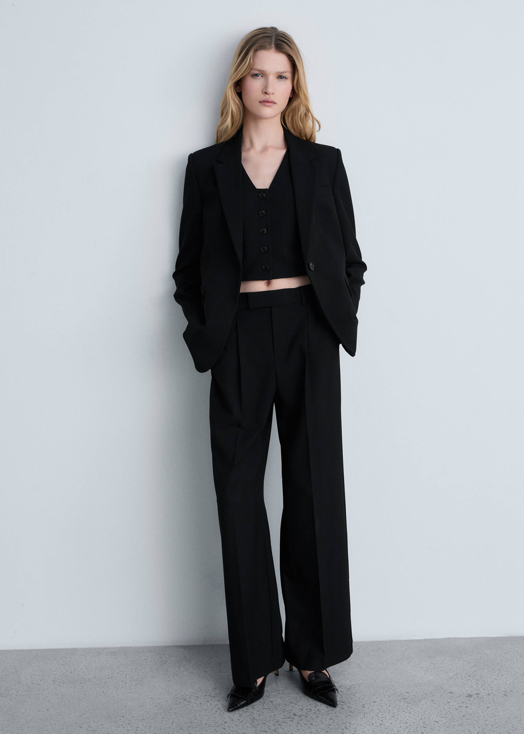 Straight suit trousers - General plane
