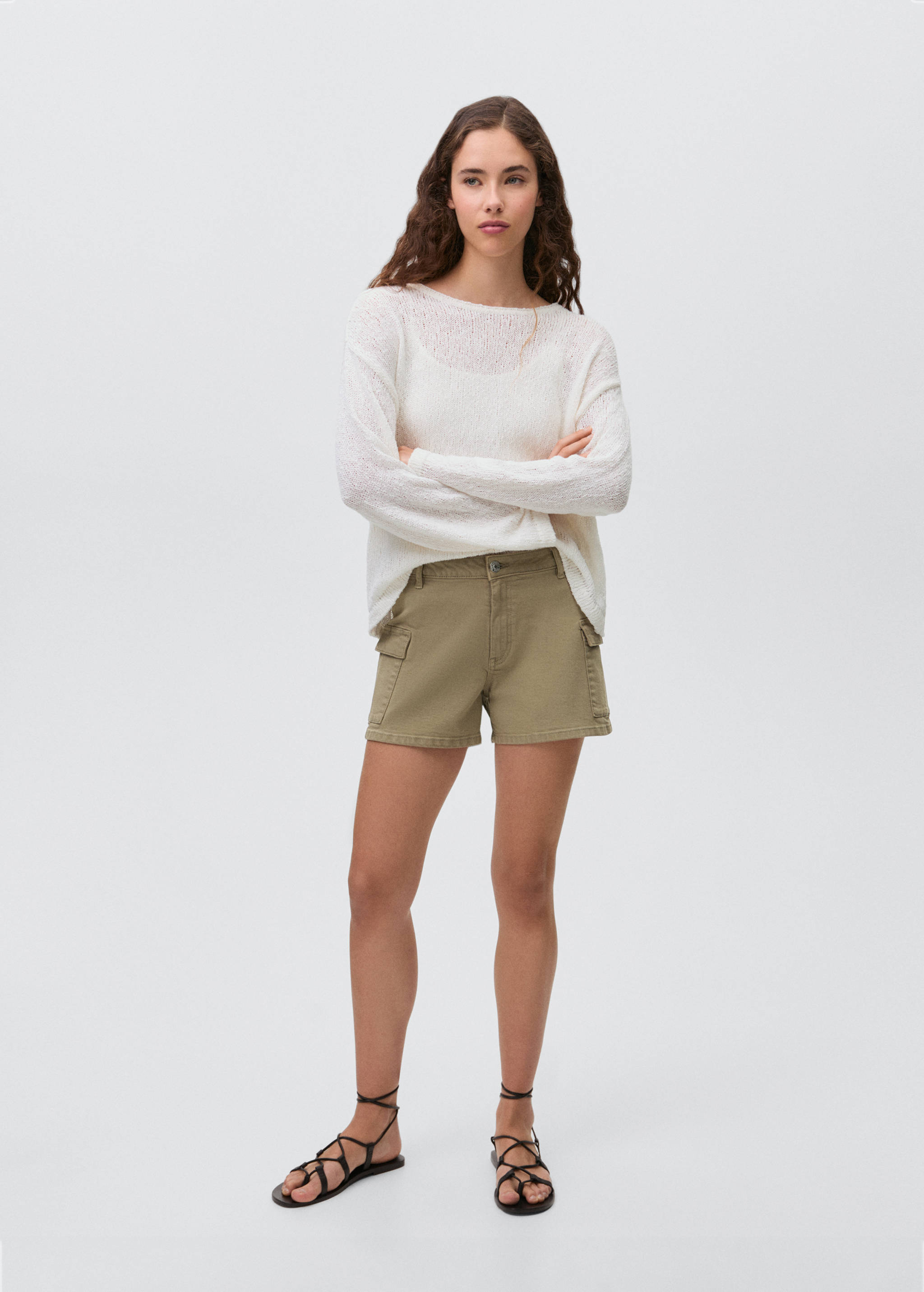 Jeansshorts i cargostil - Allmän bild