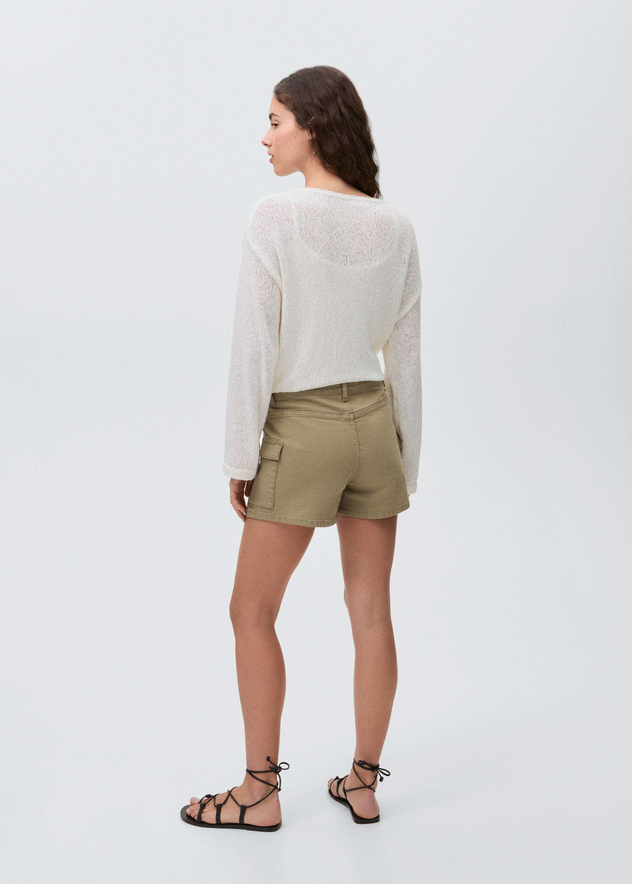 Jeansshorts i cargostil - Artikelns baksida