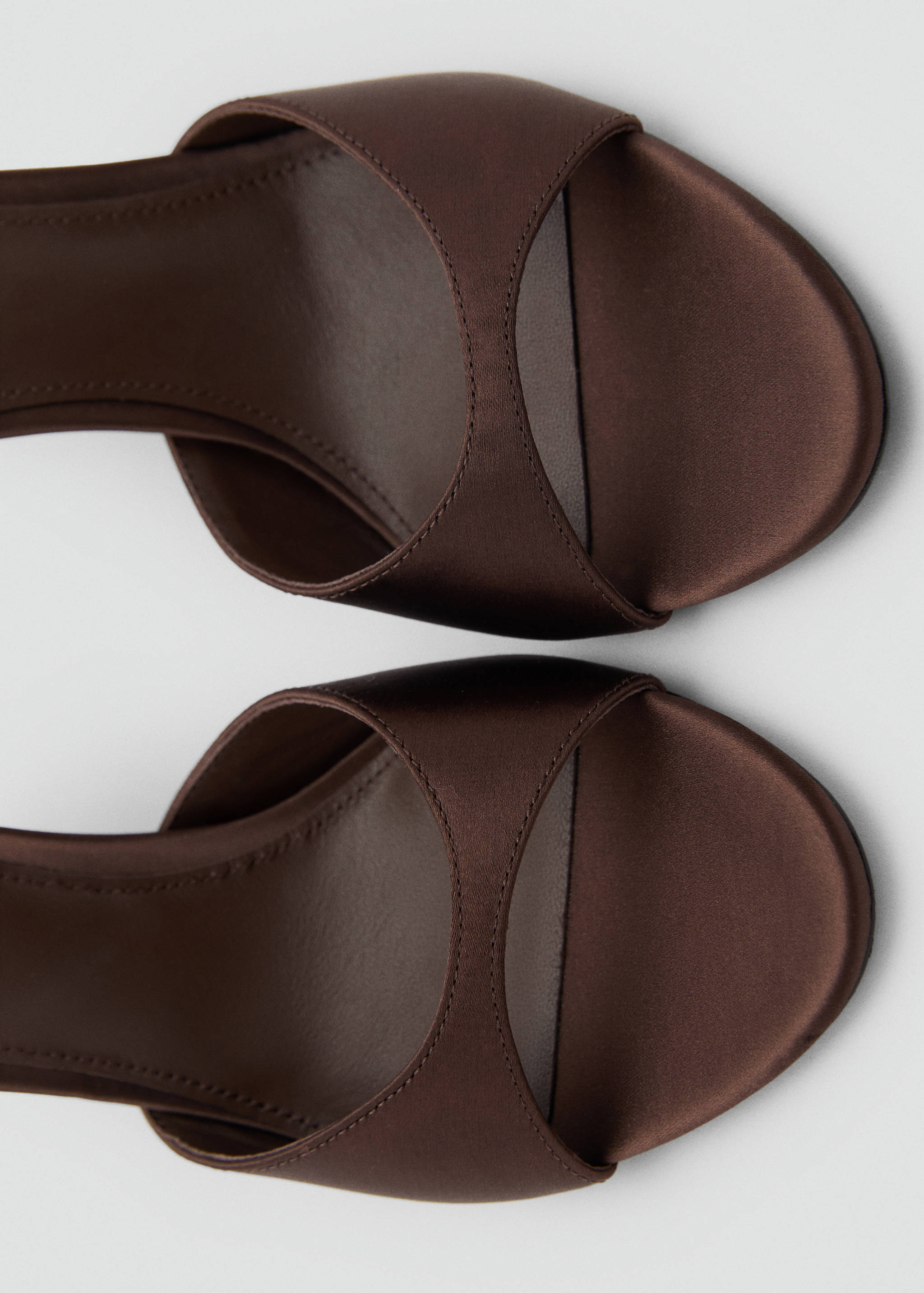 Heeled sandal - Details of the article 1