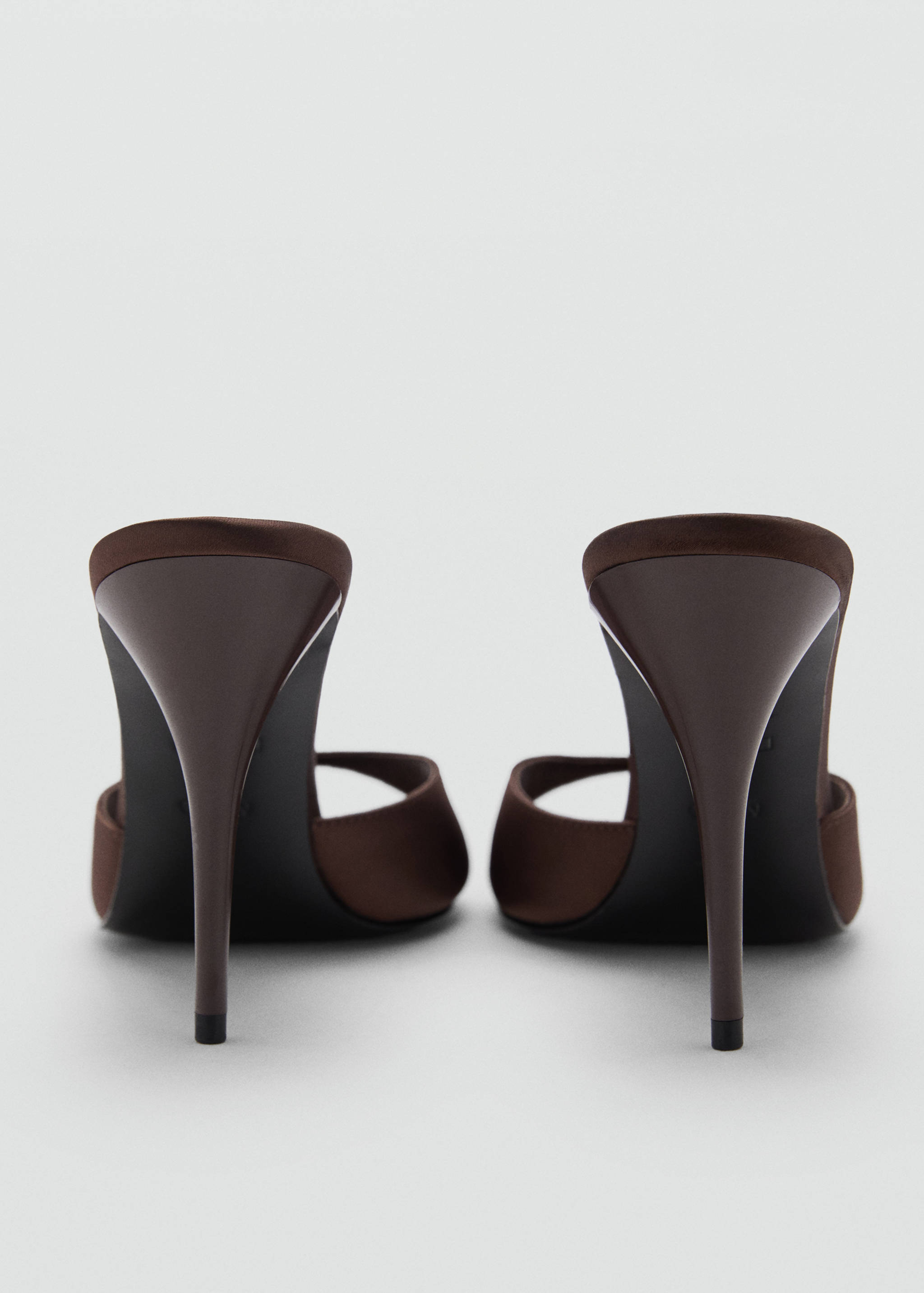 Heeled sandal - Details of the article 2