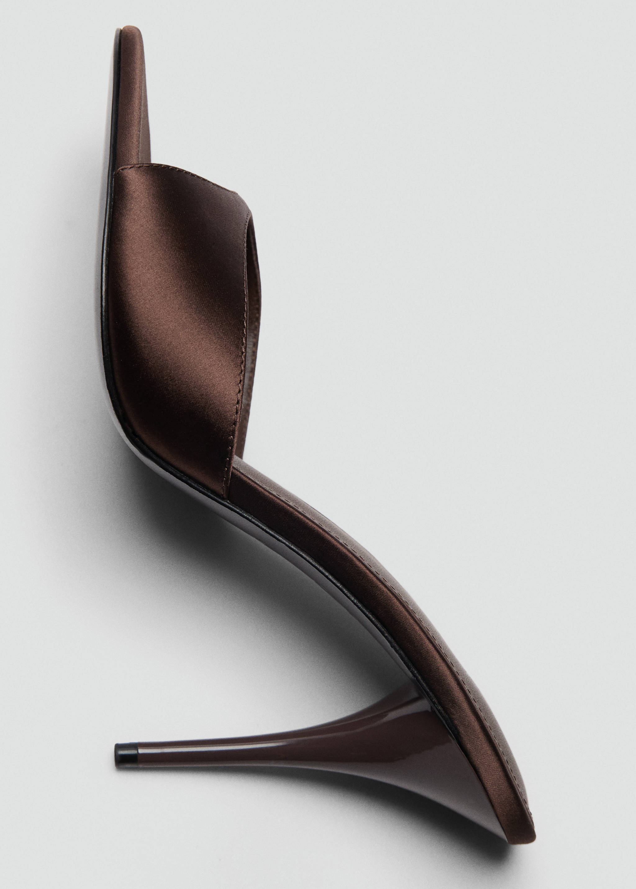 Heeled sandal - Details of the article 4