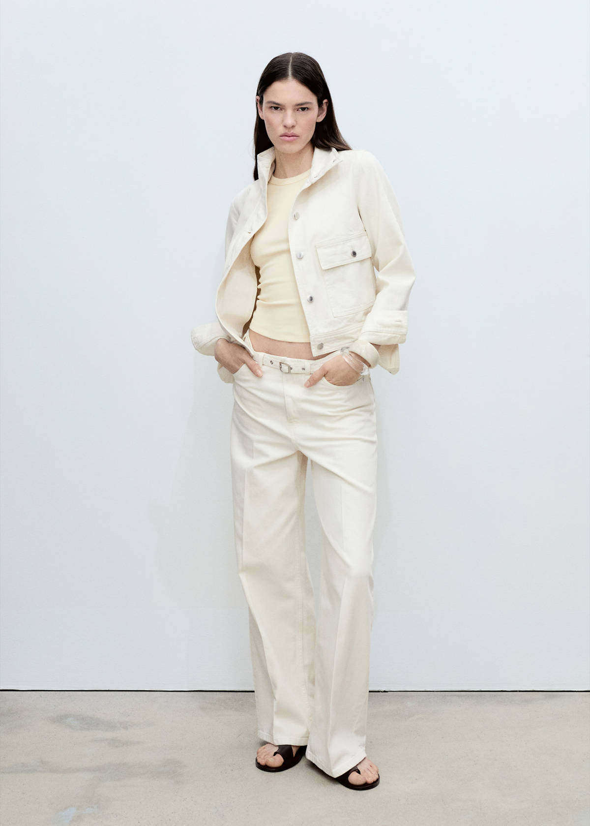 Wide leg jeans with belt — Off White