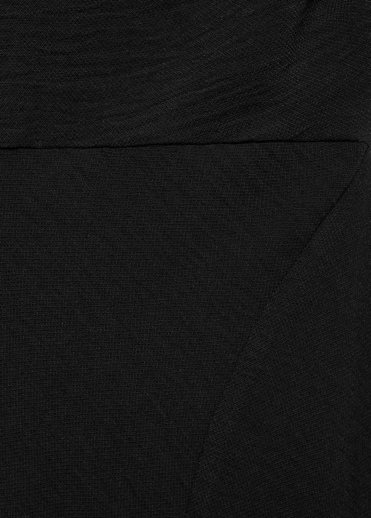 Long asymmetric dress — Black