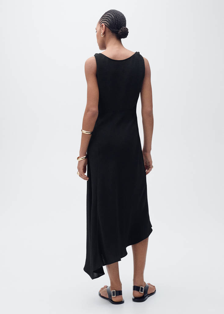 Long asymmetric dress — Black