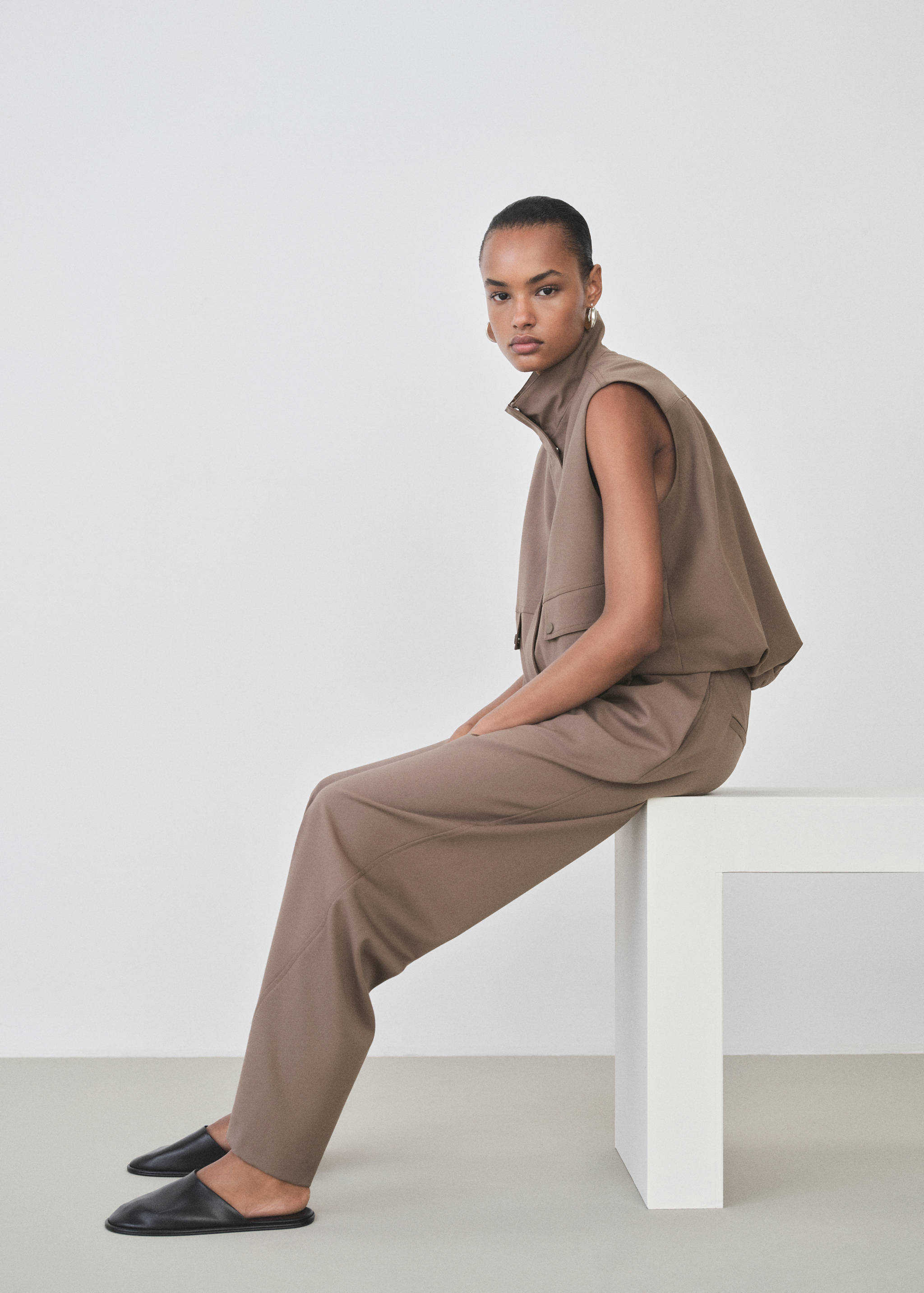 Belt straight-fit pants - Details of the article 2