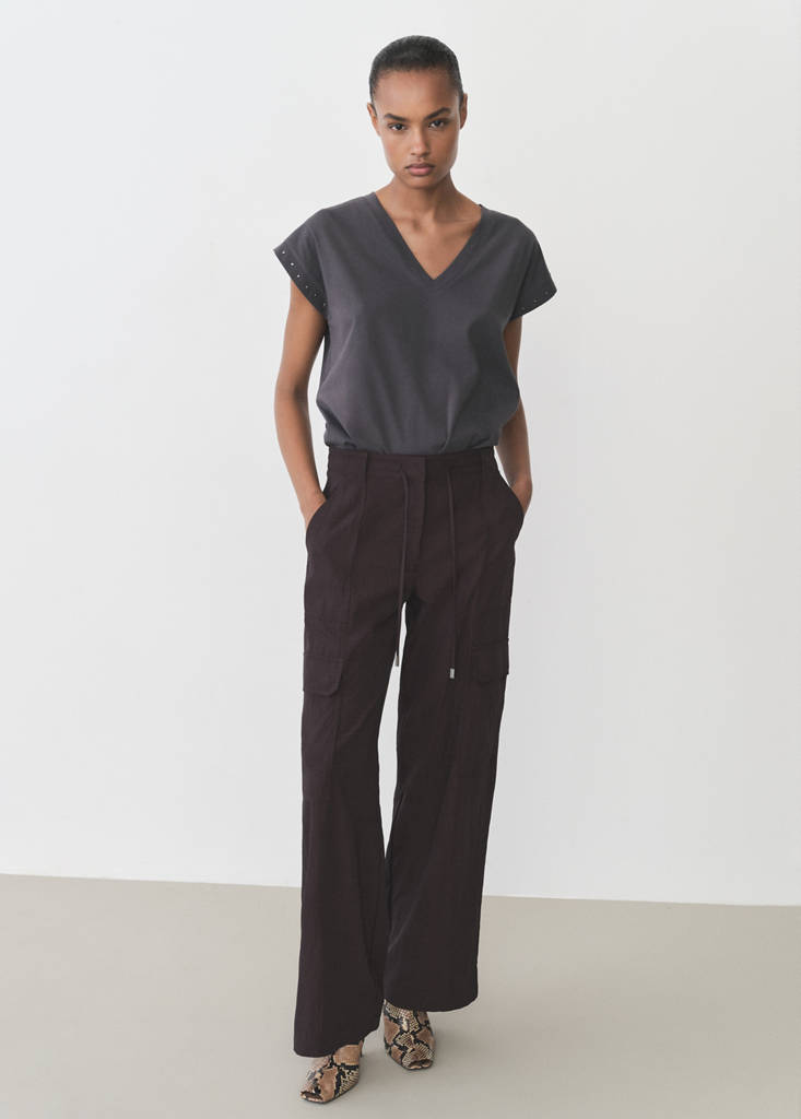 Studded V-neck t-shirt — Charcoal