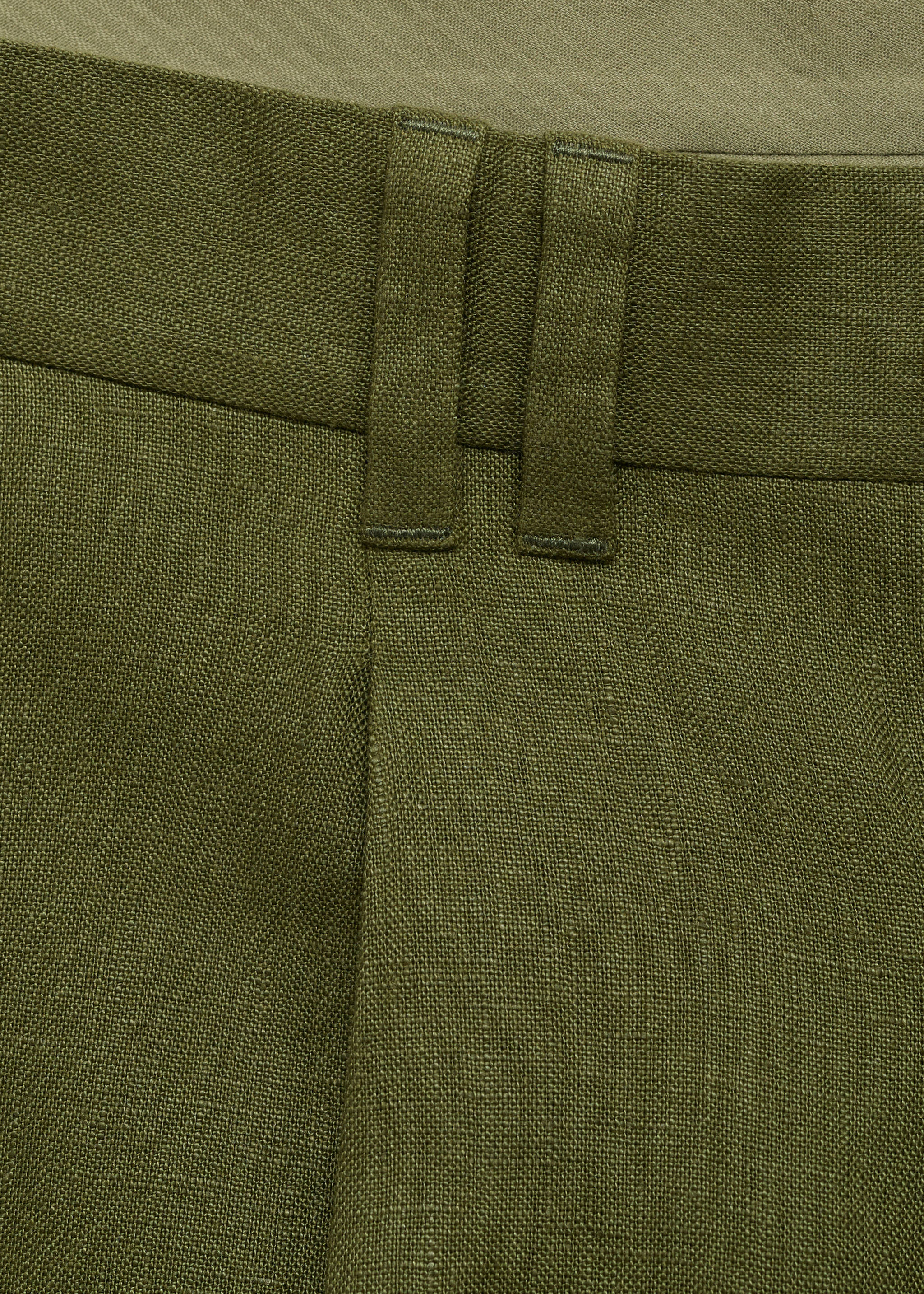 100% linen bermuda shorts with pleats - Details of the article 0