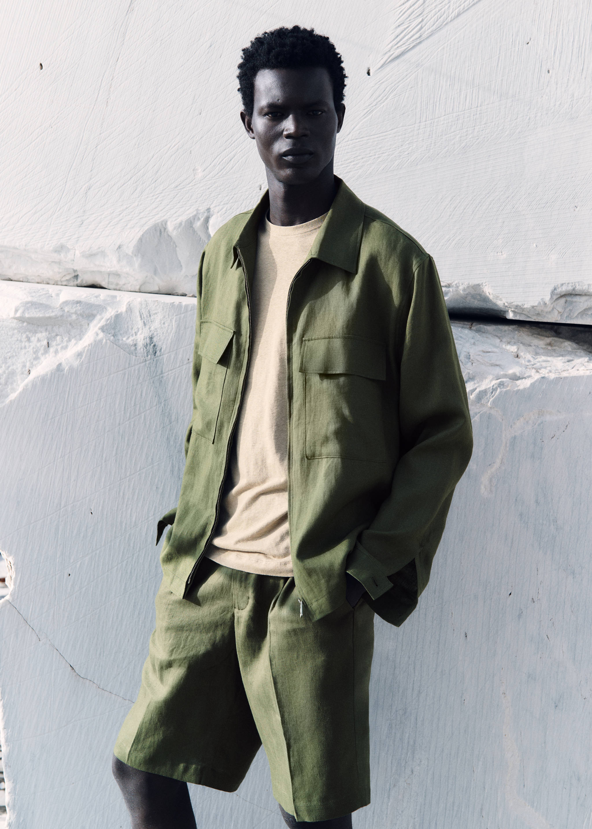 Bundfalten-Bermudashorts aus 100 % Leinen - Detail des Artikels 3