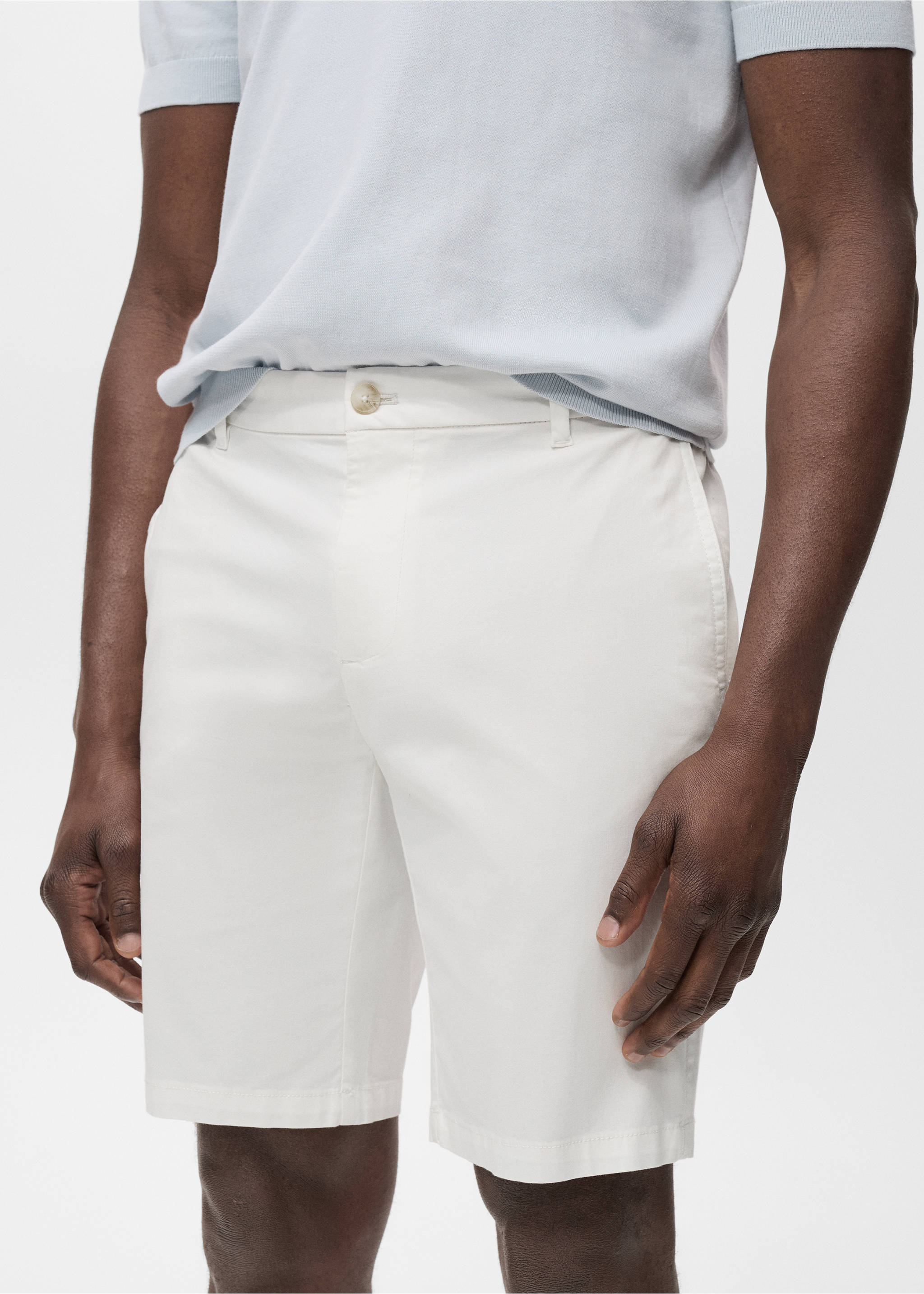 Slim-fit chino cotton bermuda shorts - Details of the article 1, White. Ref: 87045918-00.