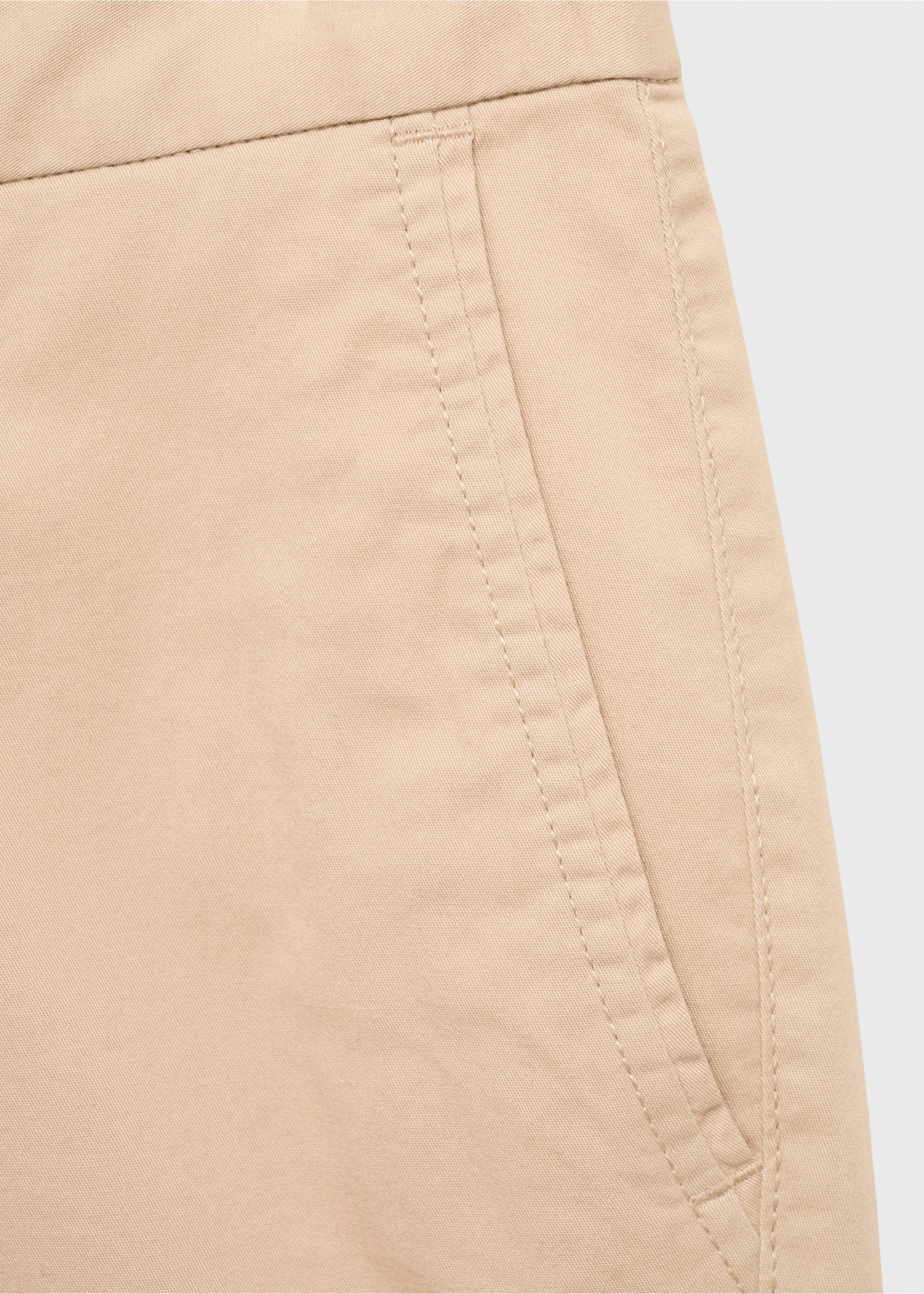Slim-fit chino cotton bermuda shorts - Details of the article 0, Beige. Ref: 87045918-00.