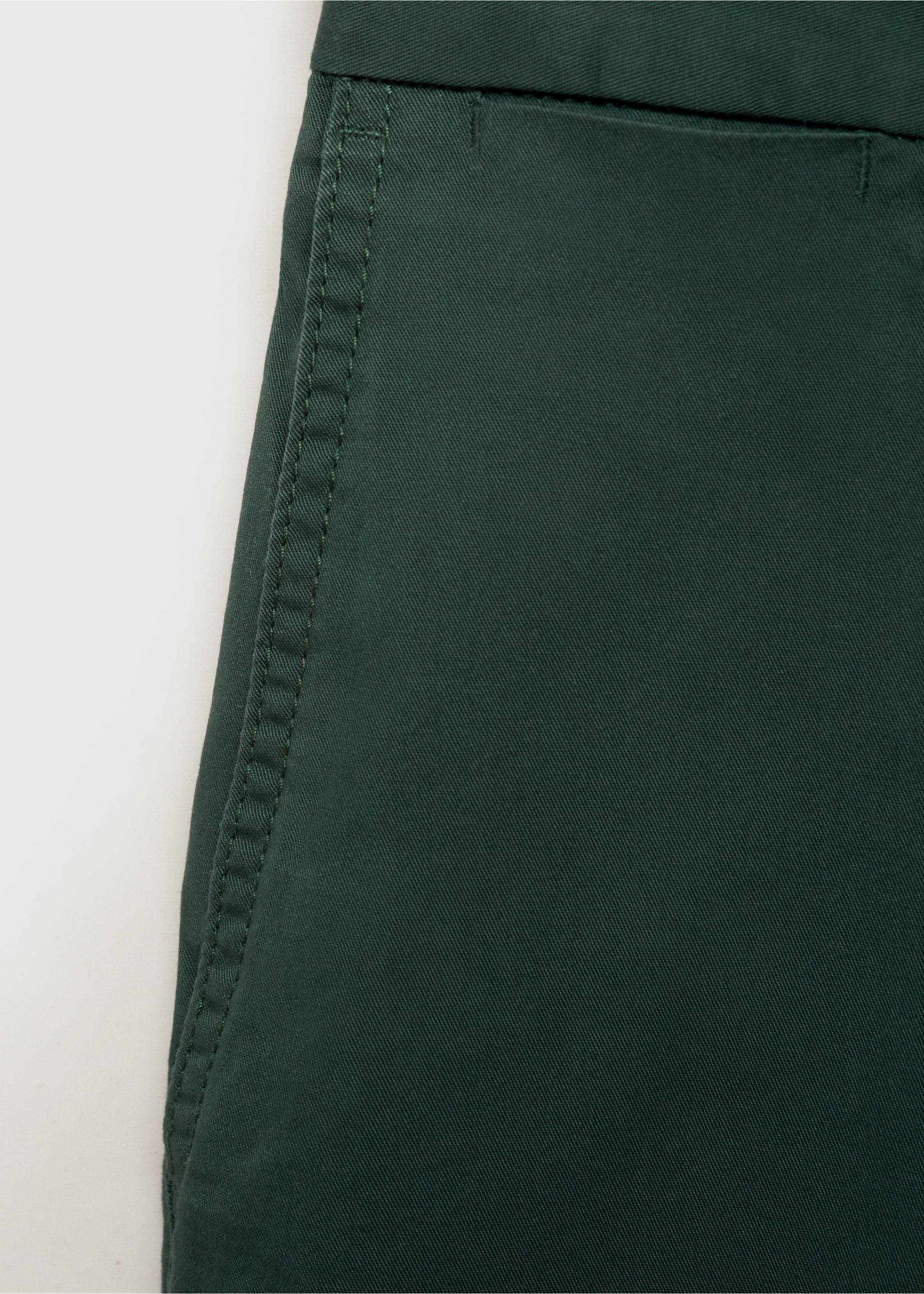 Slim-fit chino cotton bermuda shorts - Details of the article 0, Dark Green. Ref: 87045918-00.