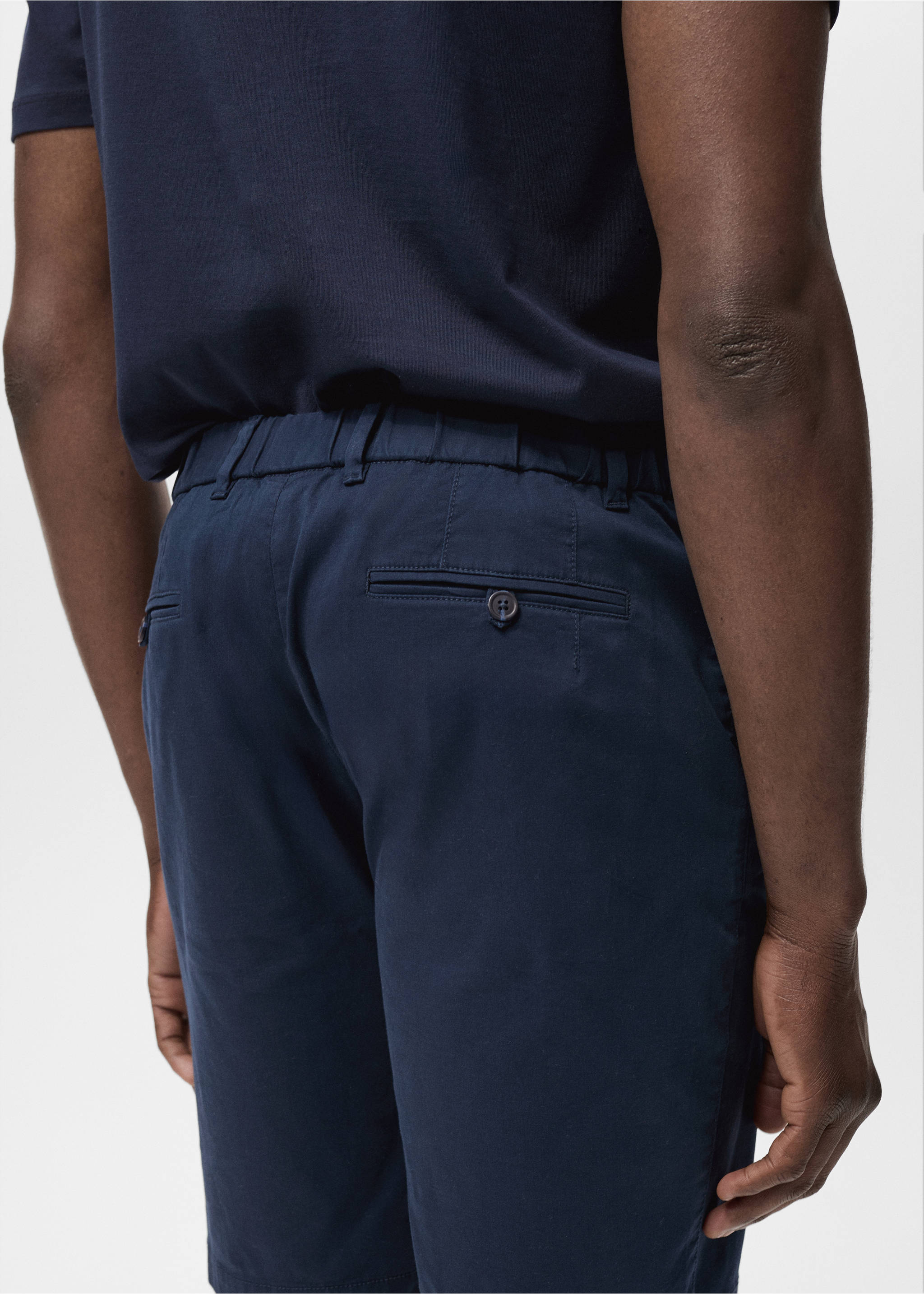 Slim-fit chino cotton bermuda shorts - Details of the article 2, Dark Navy. Ref: 87045918-00.