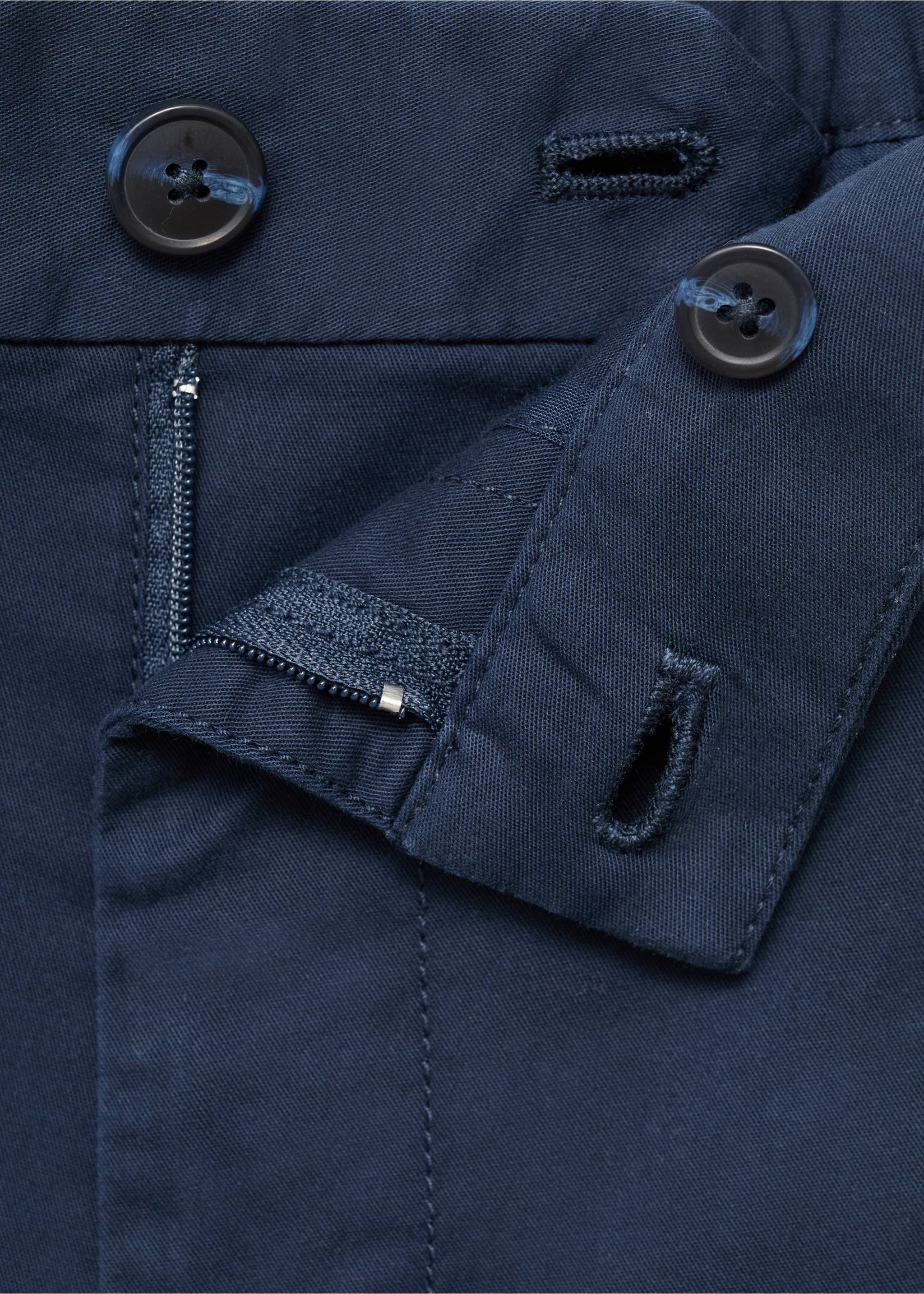 Slim-fit chino cotton bermuda shorts - Details of the article 8, Dark Navy. Ref: 87045918-00.