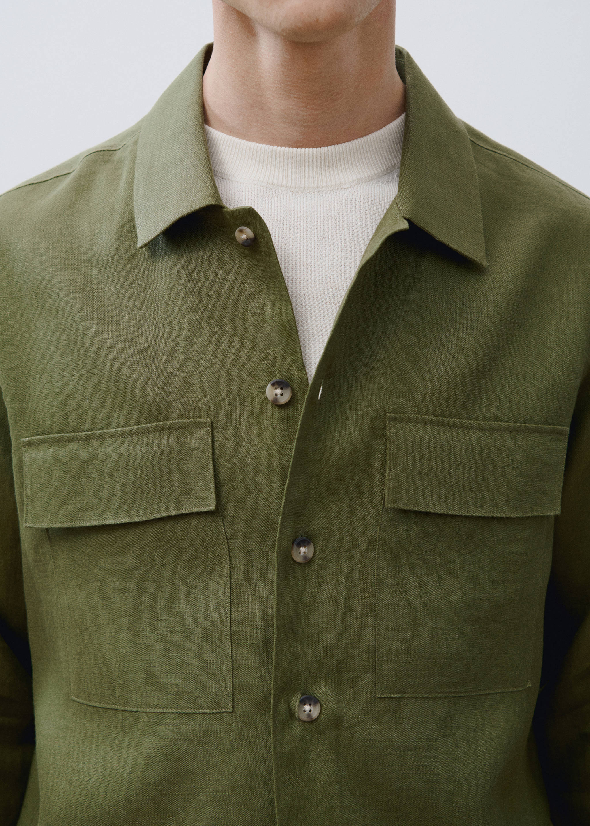 100% linen overshirt with pockets - Details of the article 3