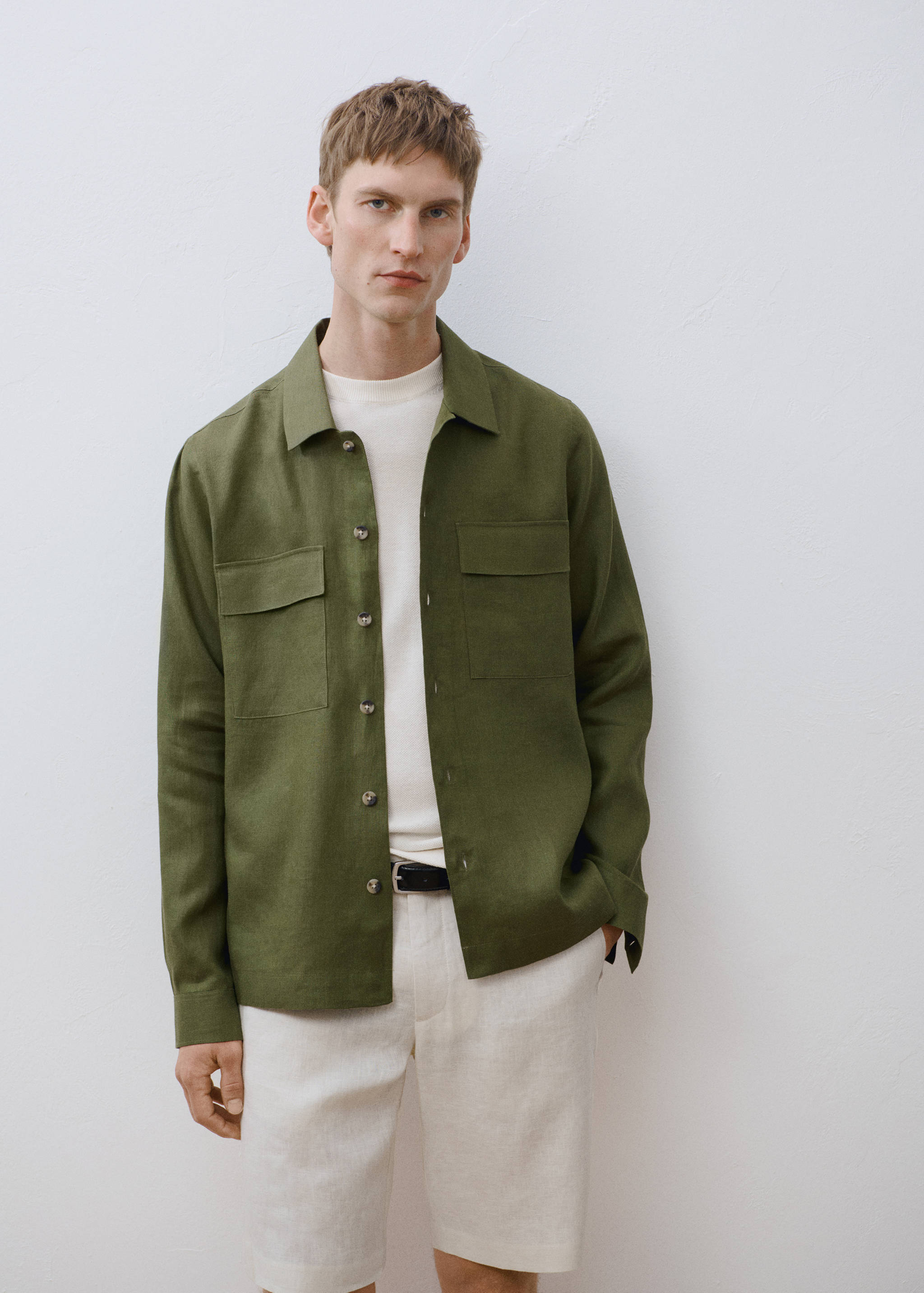 100% linen overshirt with pockets - Details of the article 5