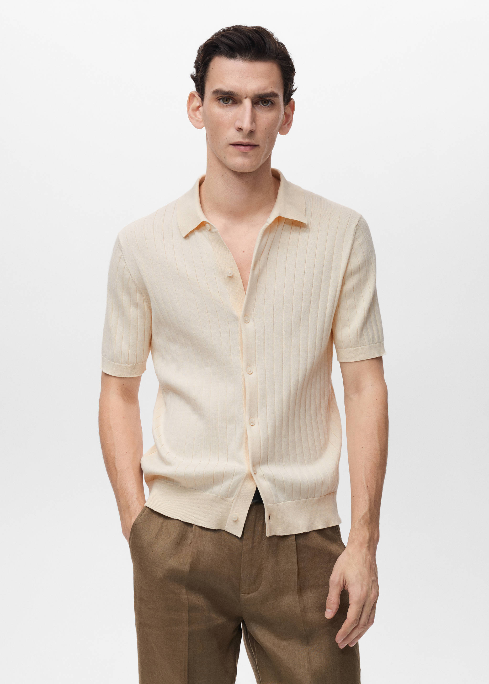 Chemise maille côtelée fine - Plan moyen