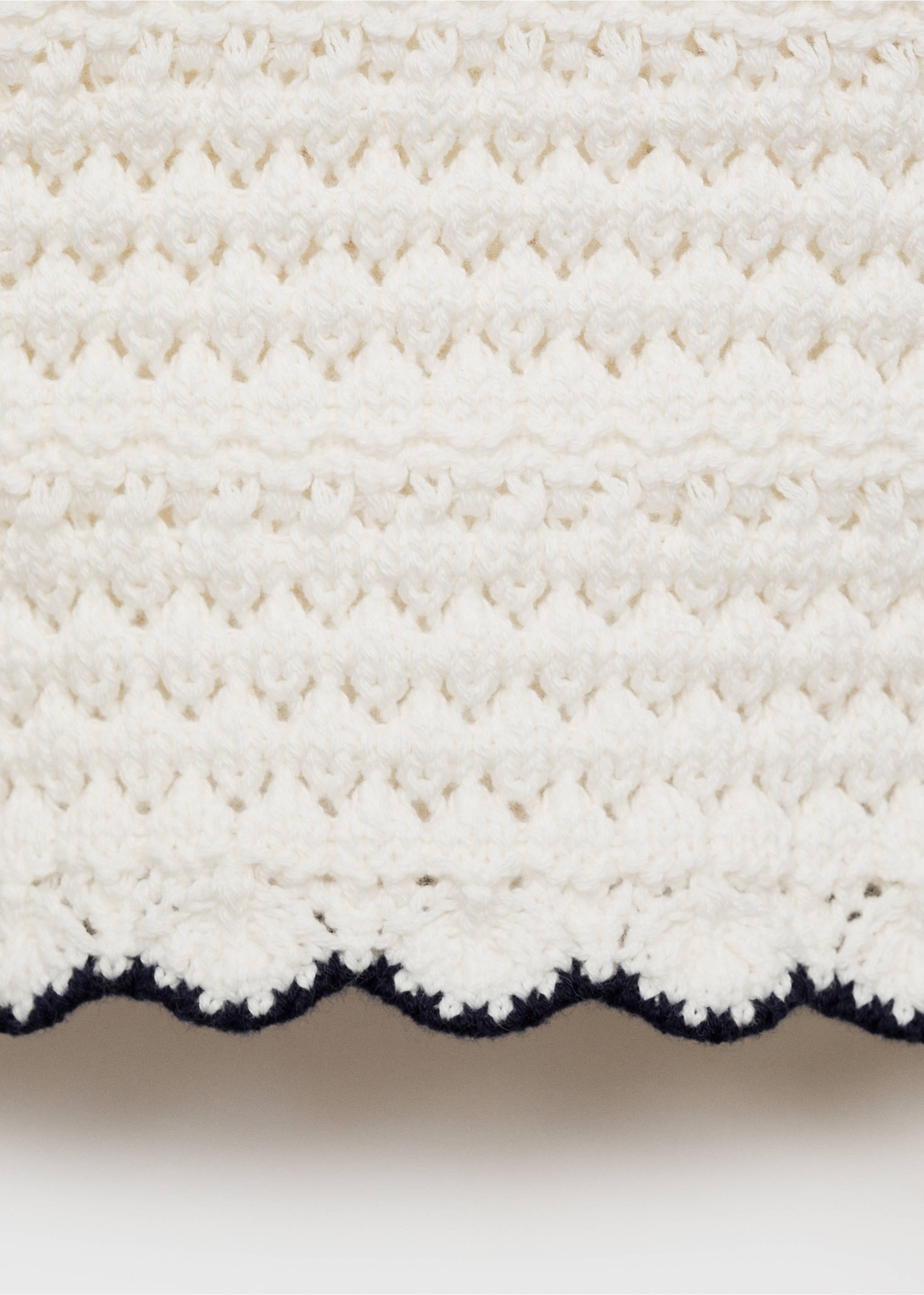 Openwork knitted trousers - Details of the article 0, White. Ref: 87045981-00.