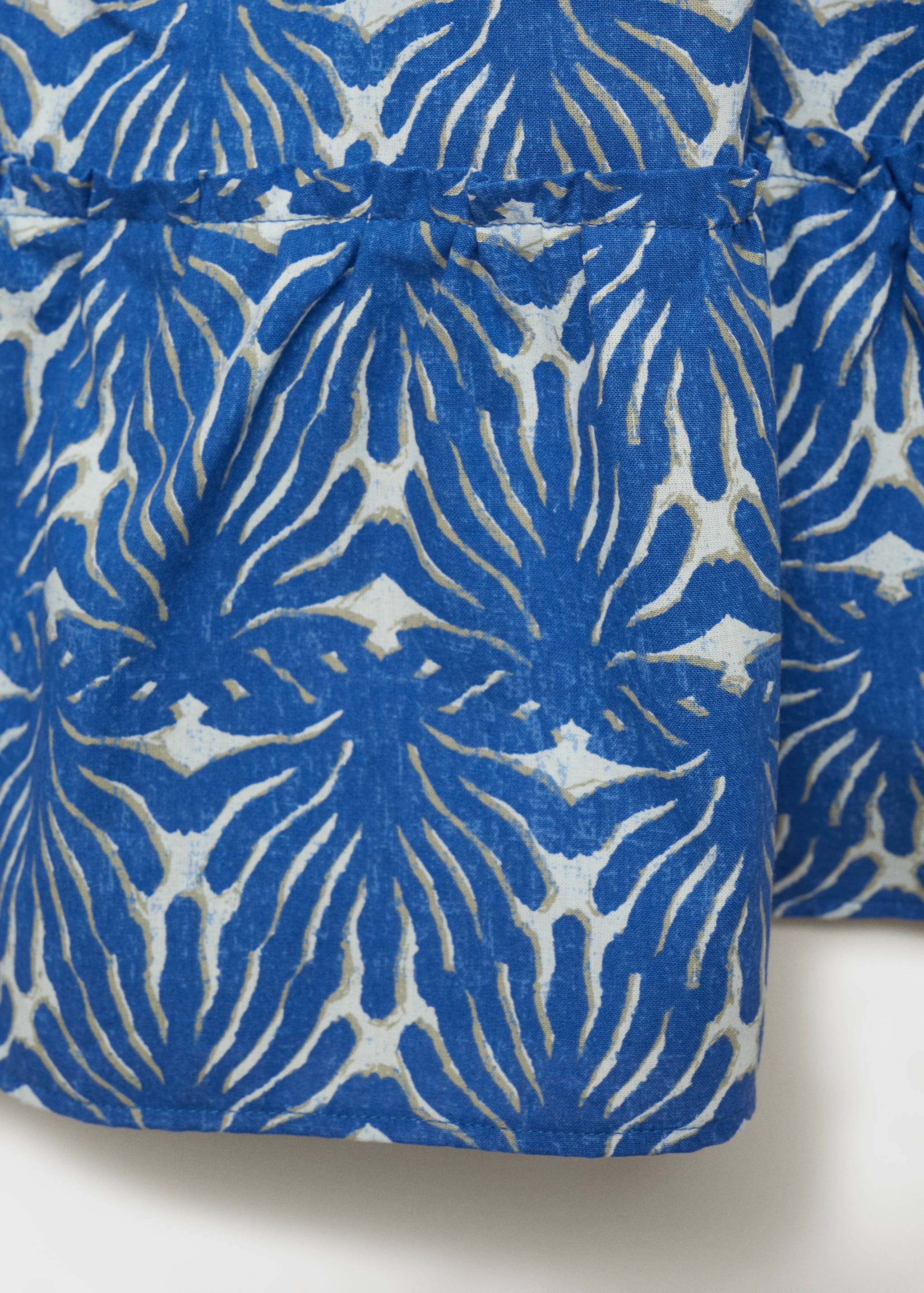 Printed dress with ruffled sleeves - Details of the article 0