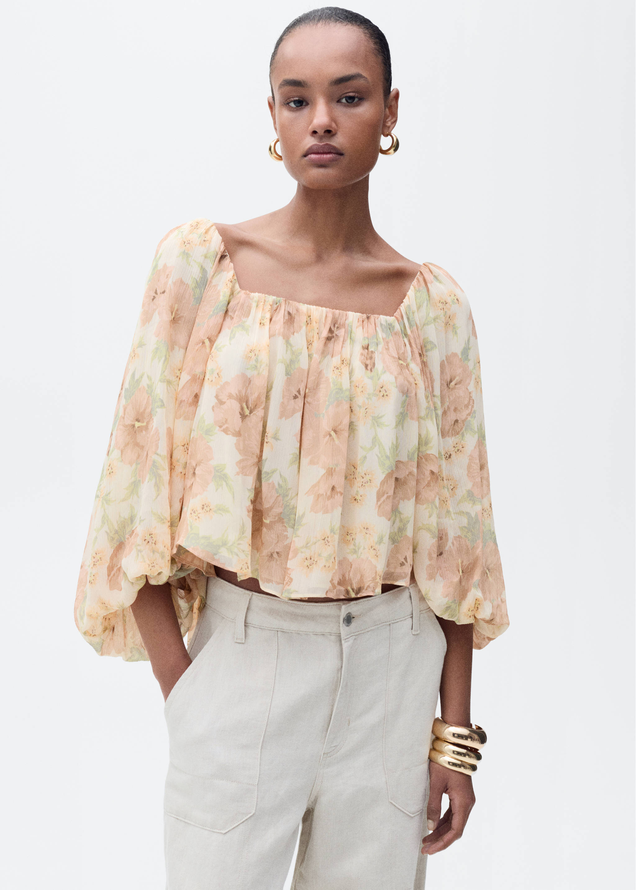 Open-back floral blouse - Details of the article 2