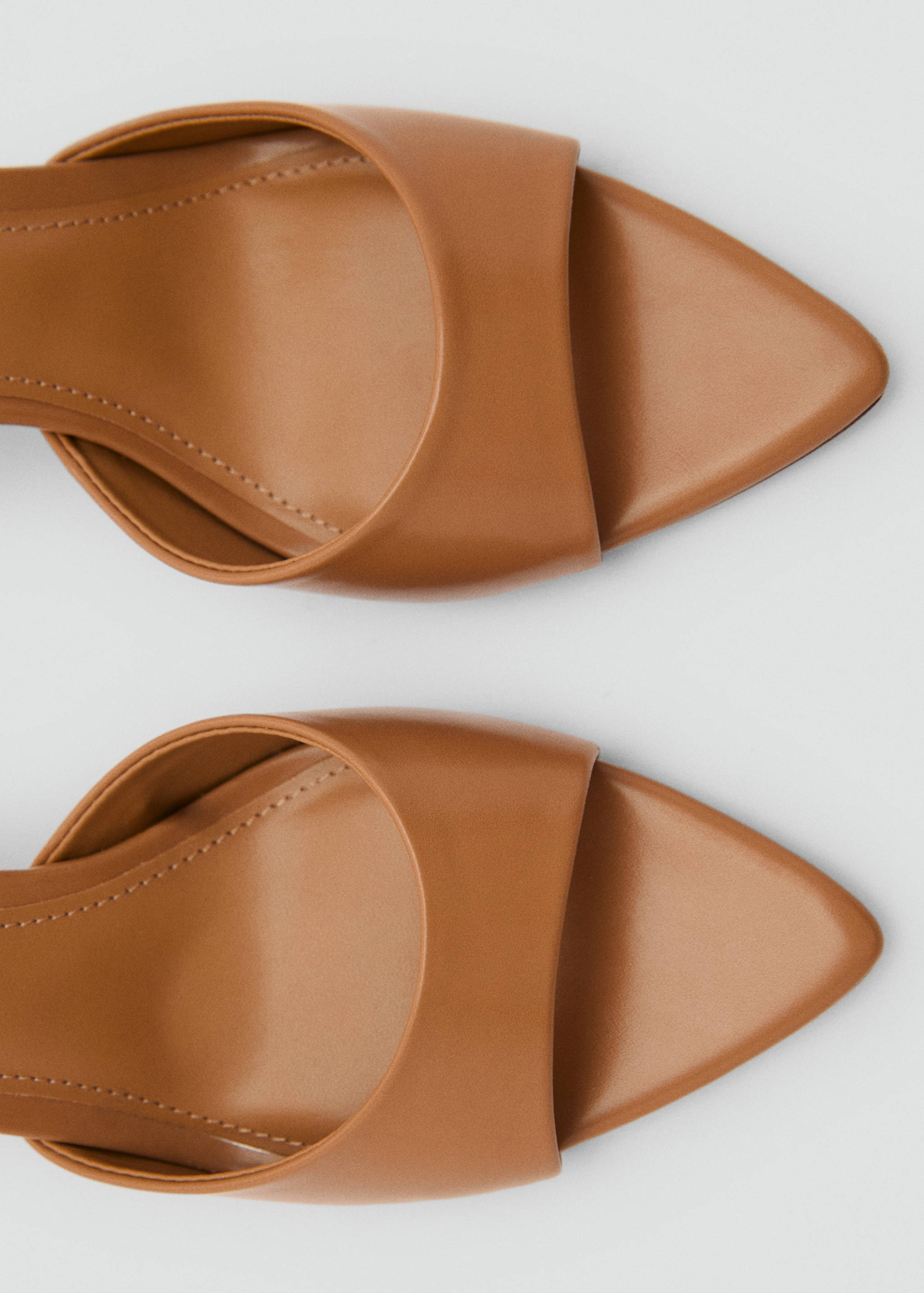 Pointed heel sandals - Details of the article 2