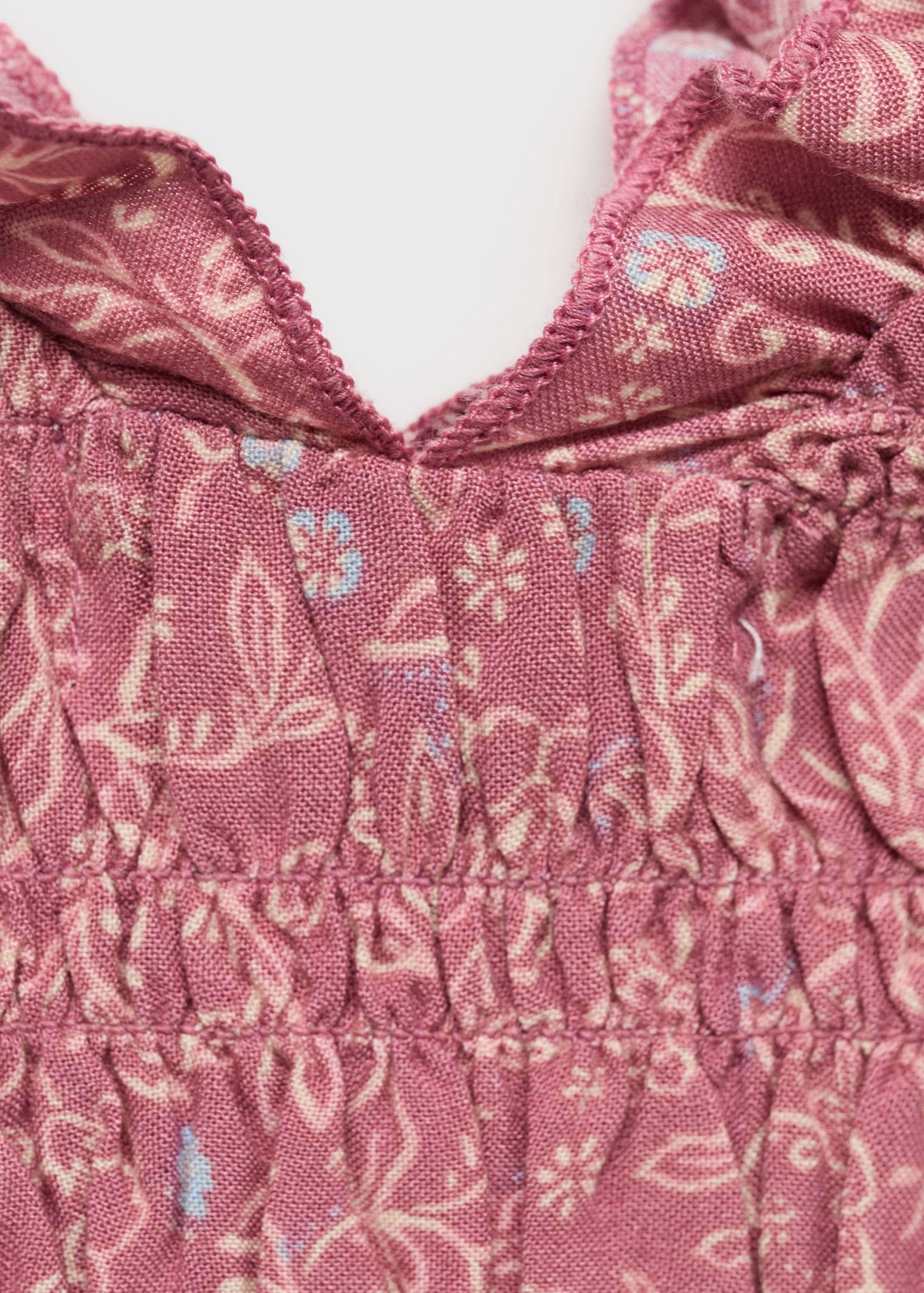 Top mit V-Ausschnitt und Knitter-Effekt - Detail des Artikels 0