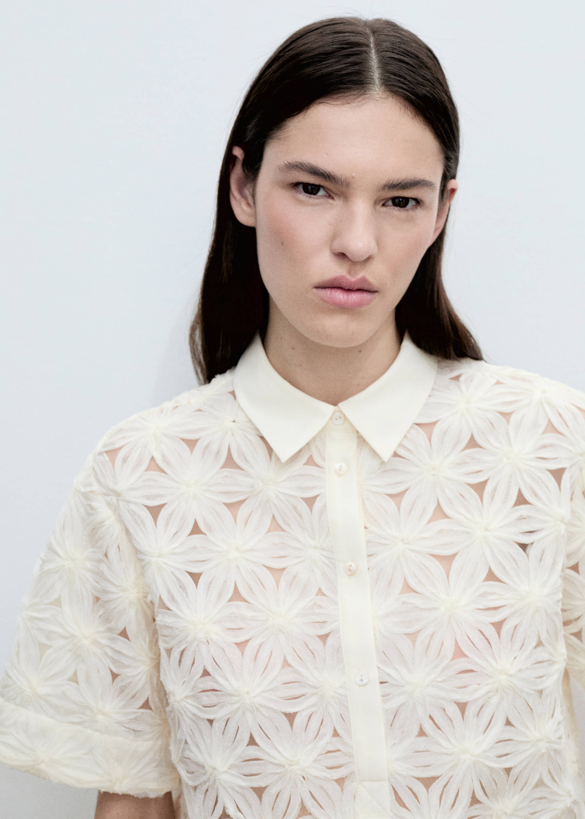 Openwork floral textured shirt - Details of the article 1