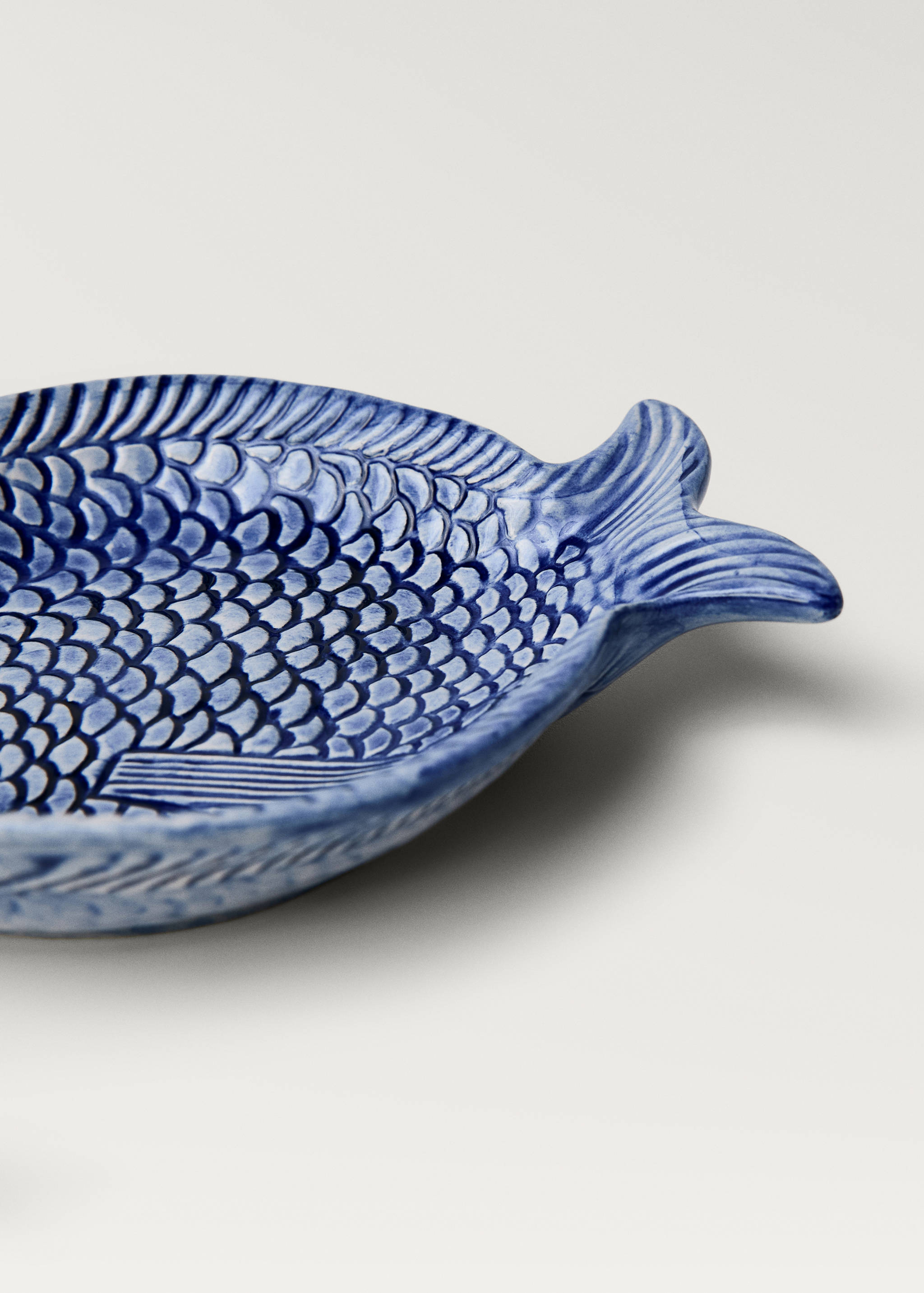 Mały półmisek z kamionki z wypukłym wzorem - Szczegóły artykułu 3