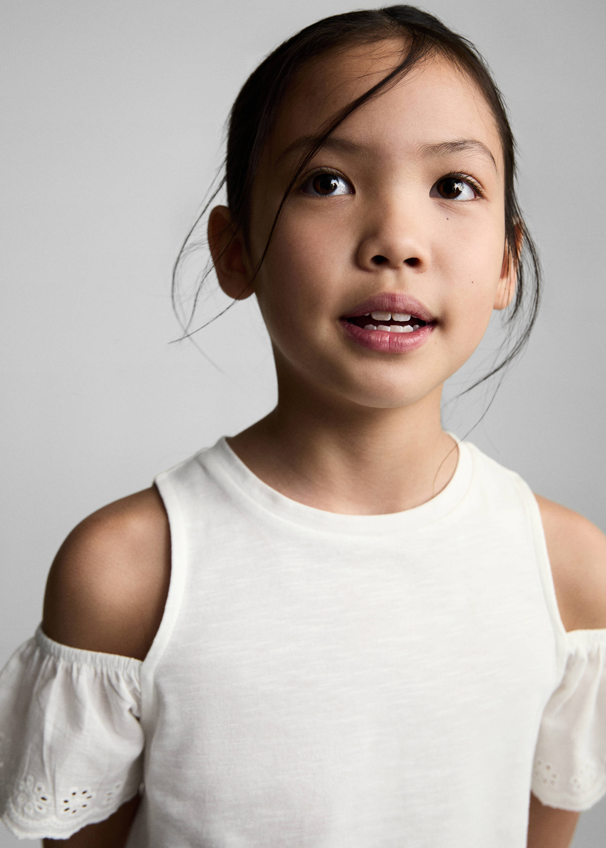 T-shirt cut out - Détail de l'article 1