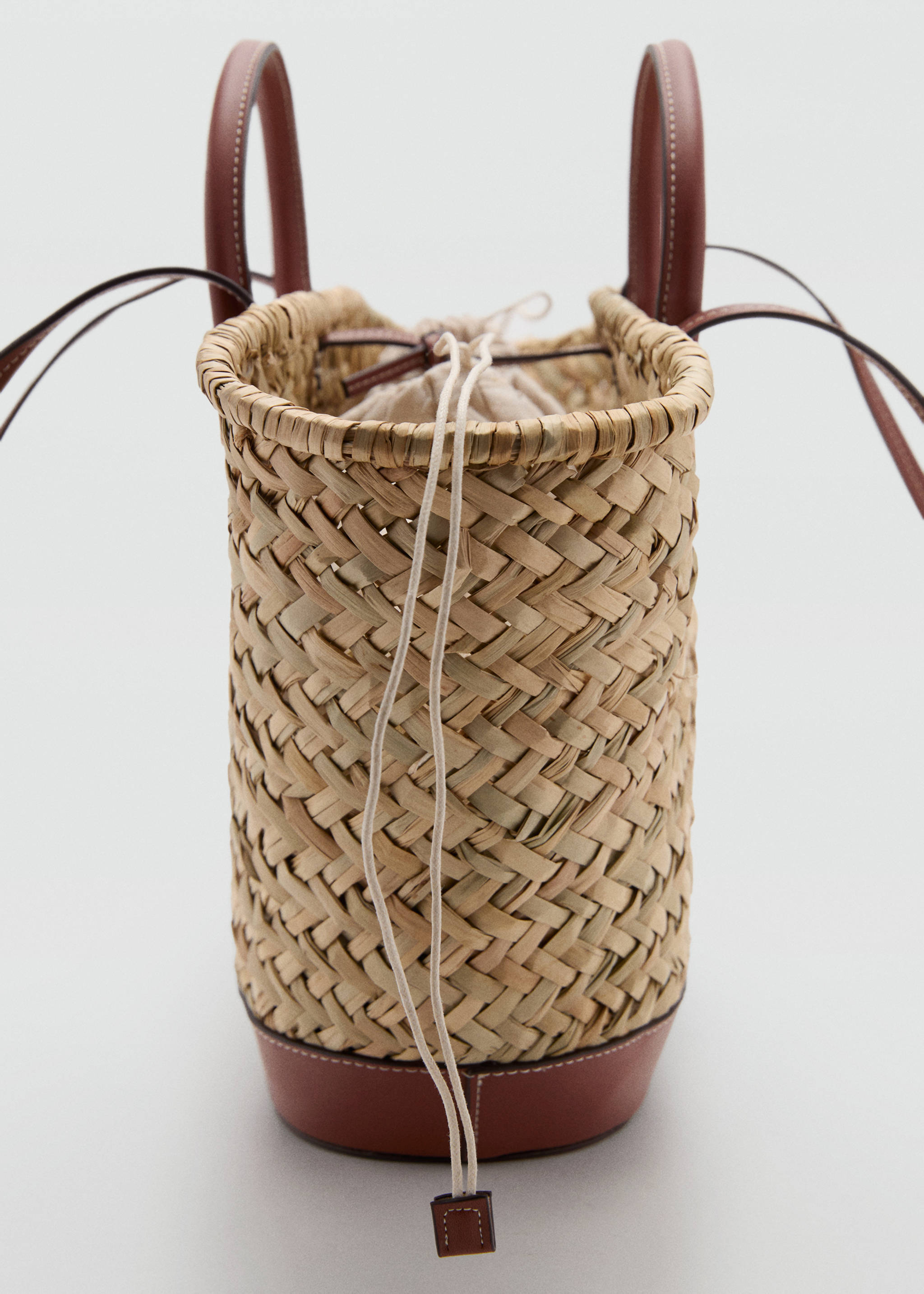 Large double-handle natural fibre basket - Details of the article 2