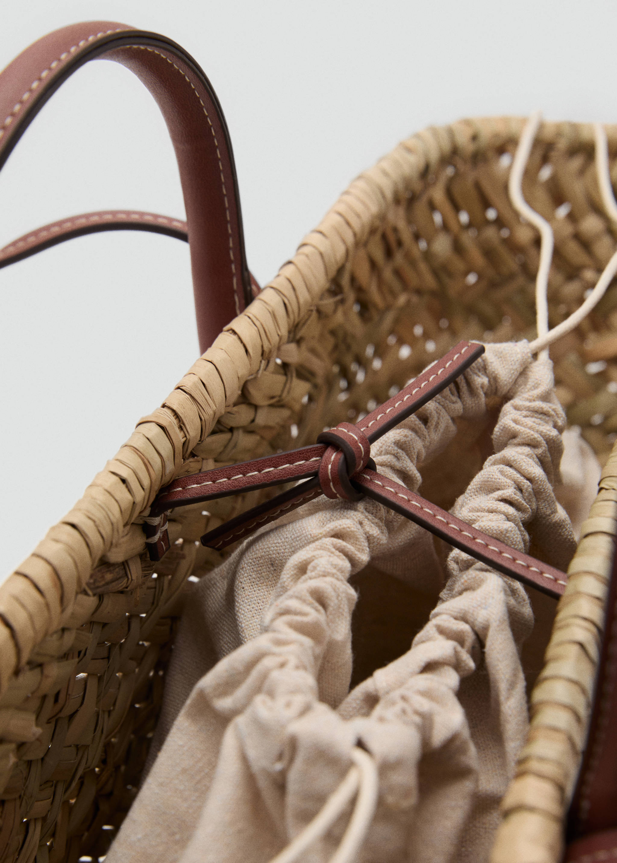 Large double-handle natural fibre basket - Details of the article 3
