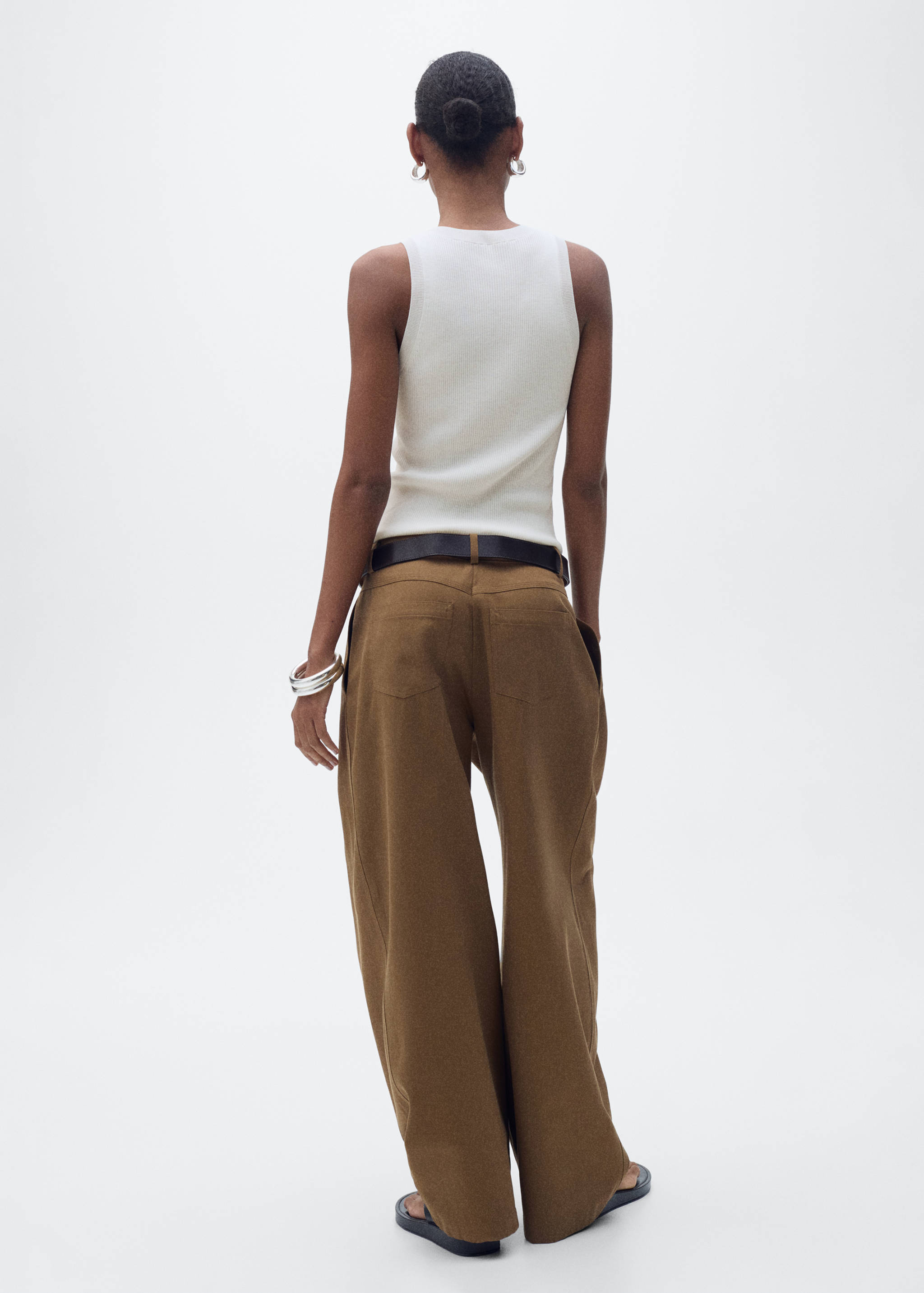 Ribbed knit top - Reverse of the article