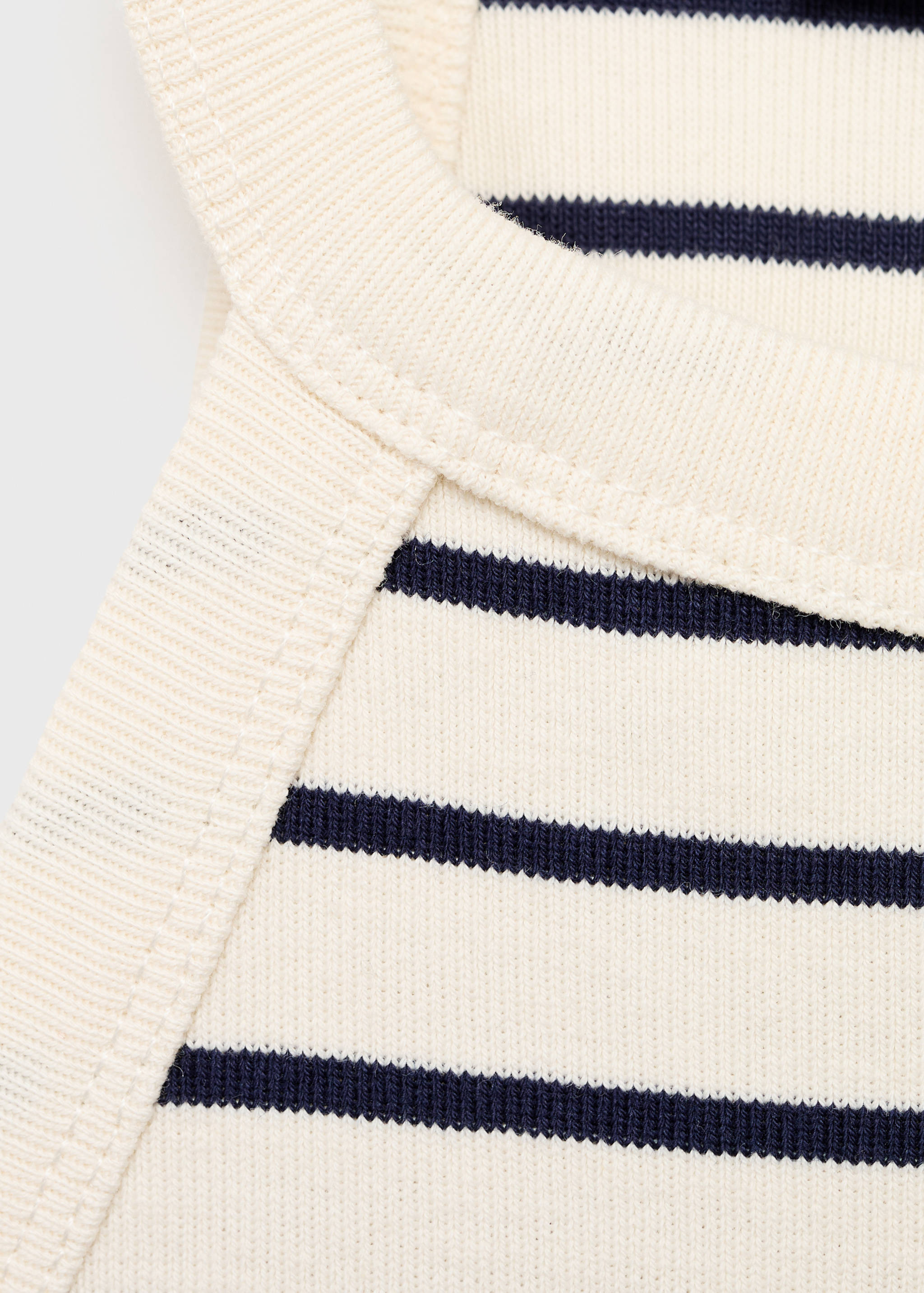 Striped halter-neck top - Details of the article 8