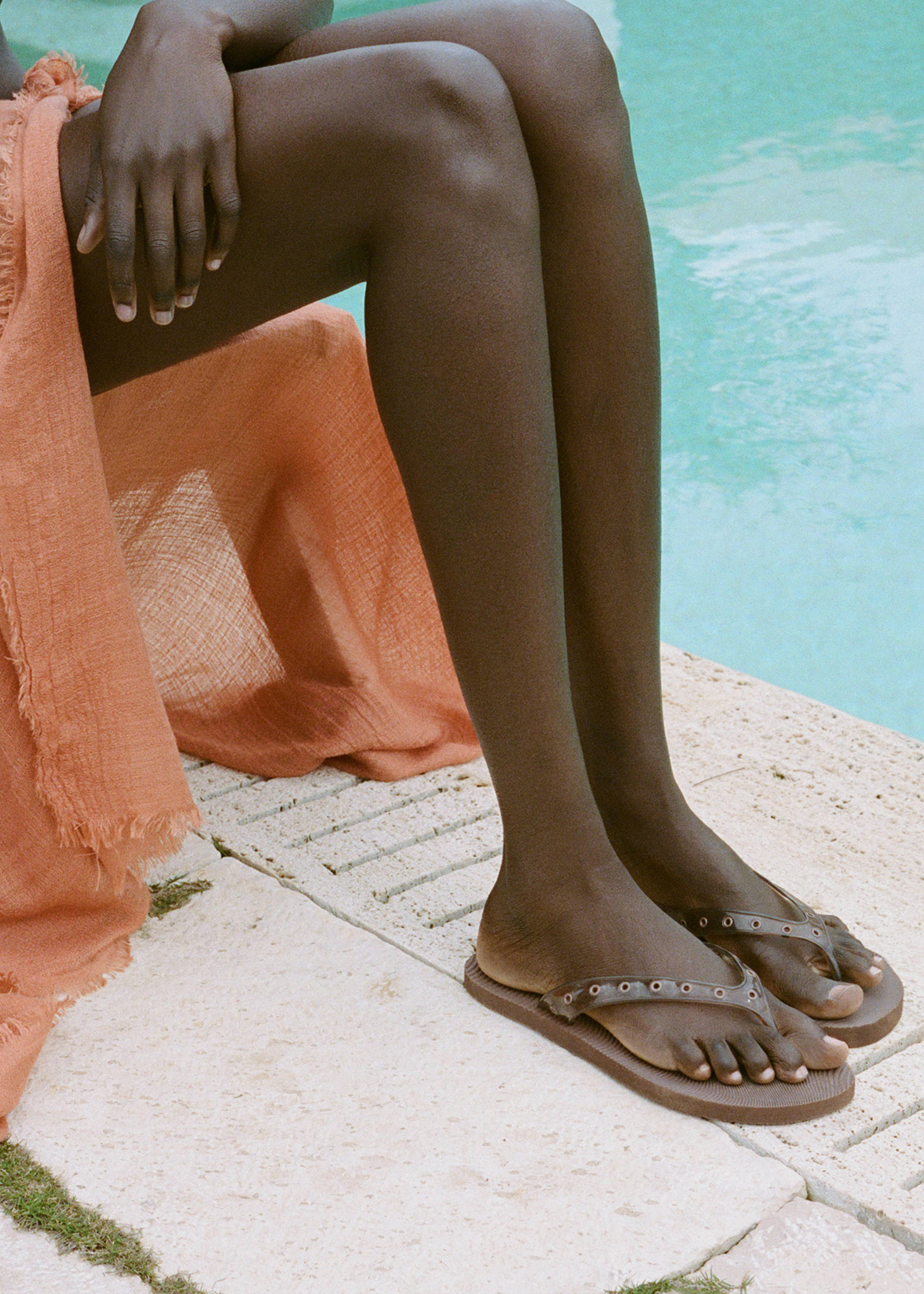 Vinyl strappy sandals with eyelets - General plane