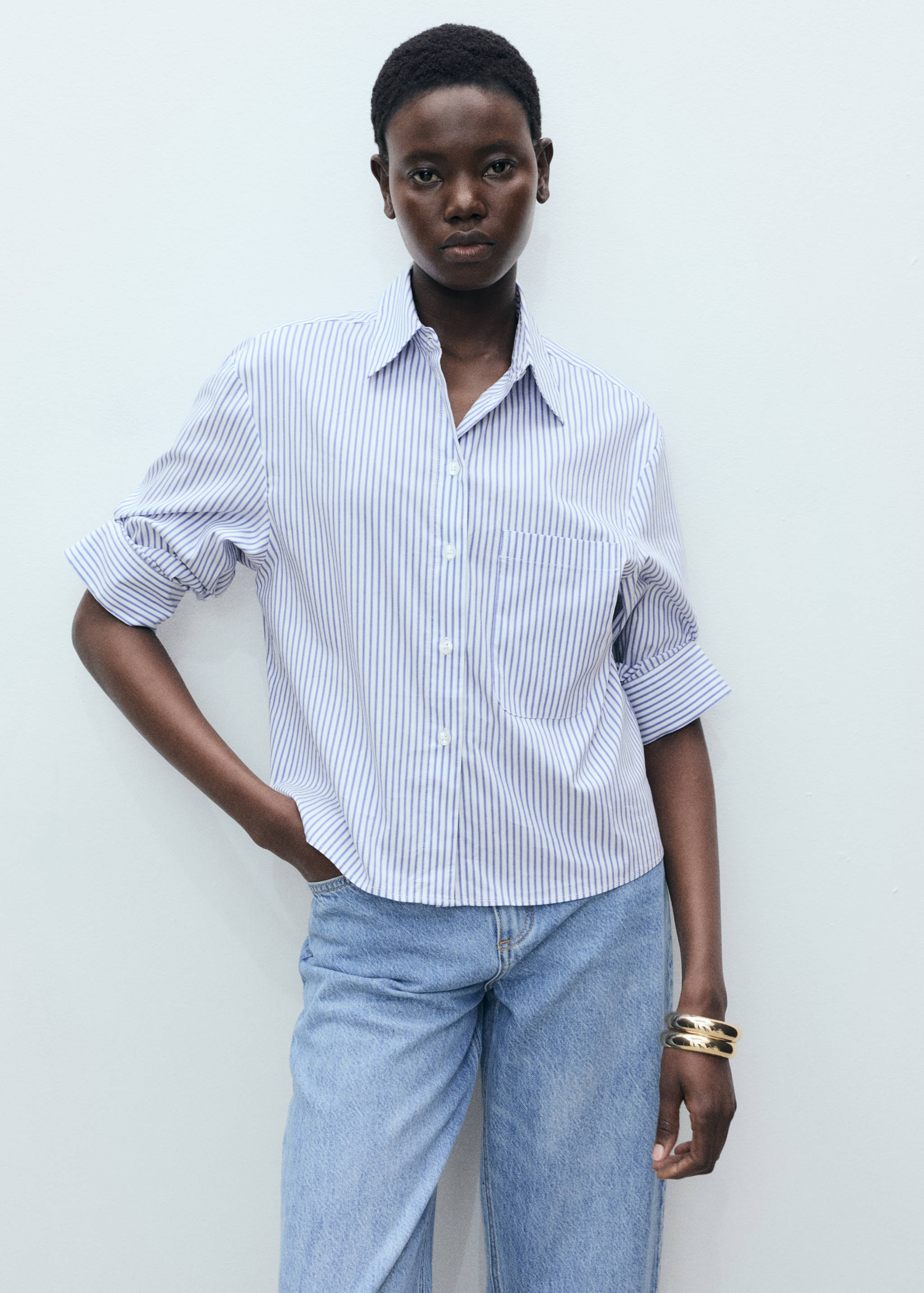 Camisa rayas manga multiposición - Plano medio